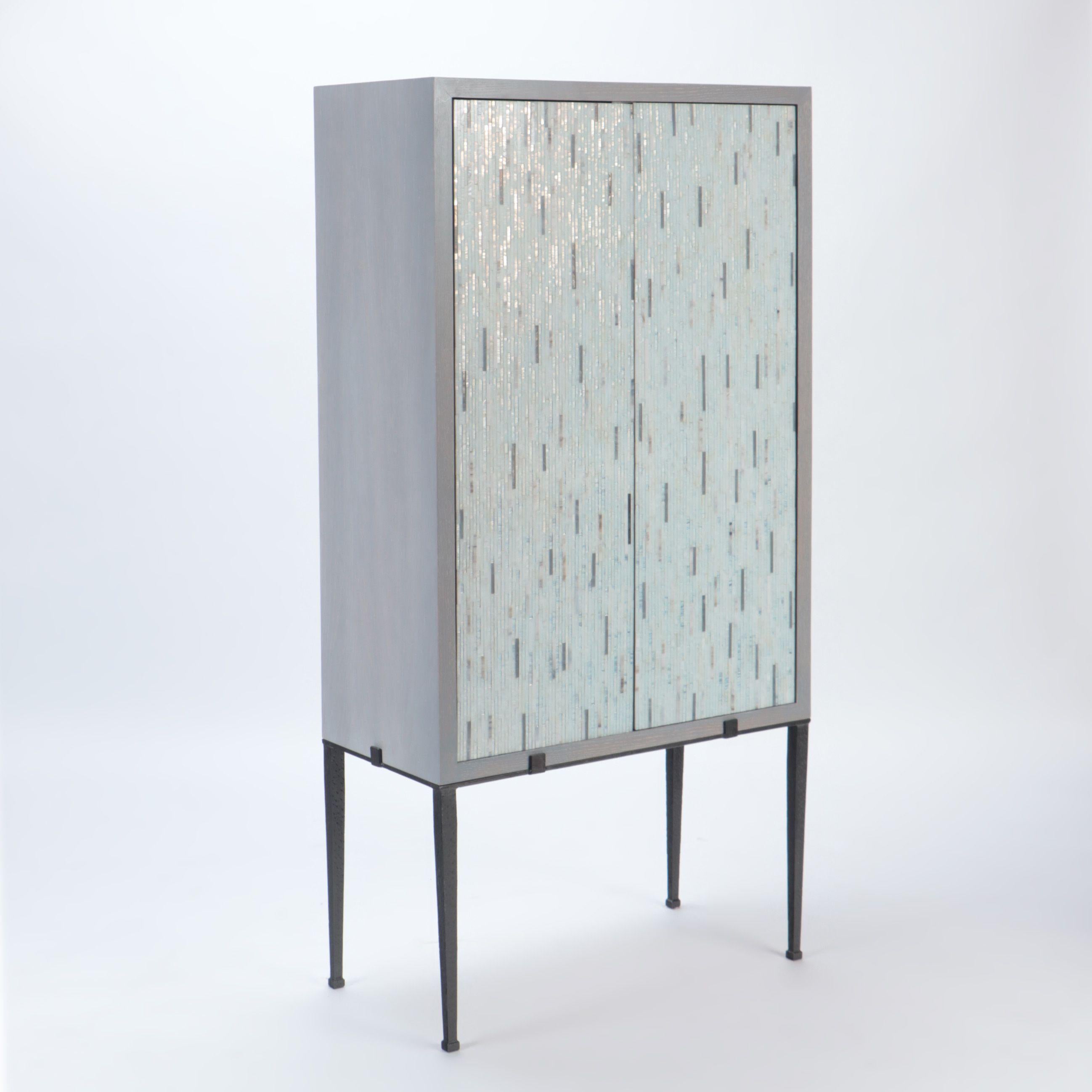 Stylish Custom-Made Cerused Oak Cabinet with Mosaic Glass Doors In Good Condition For Sale In Philadelphia, PA