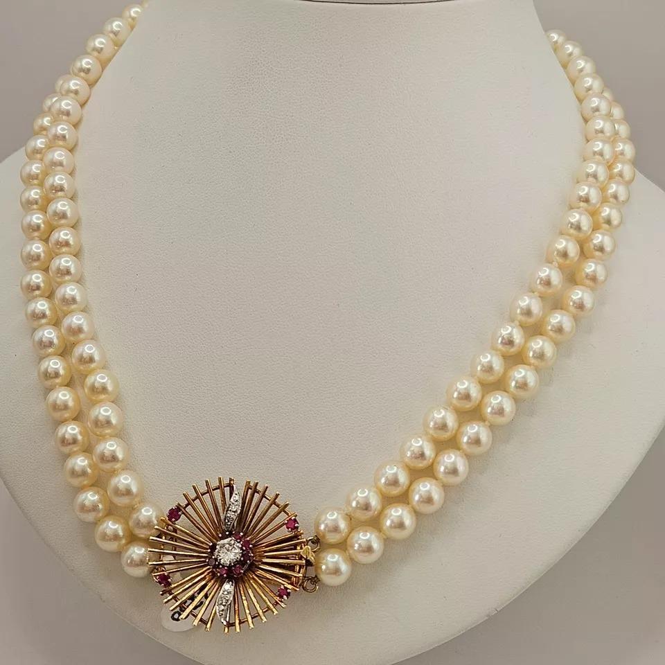 A Stylish Vintage Diamond Ruby & Cultured Pearl Necklace For Sale 6