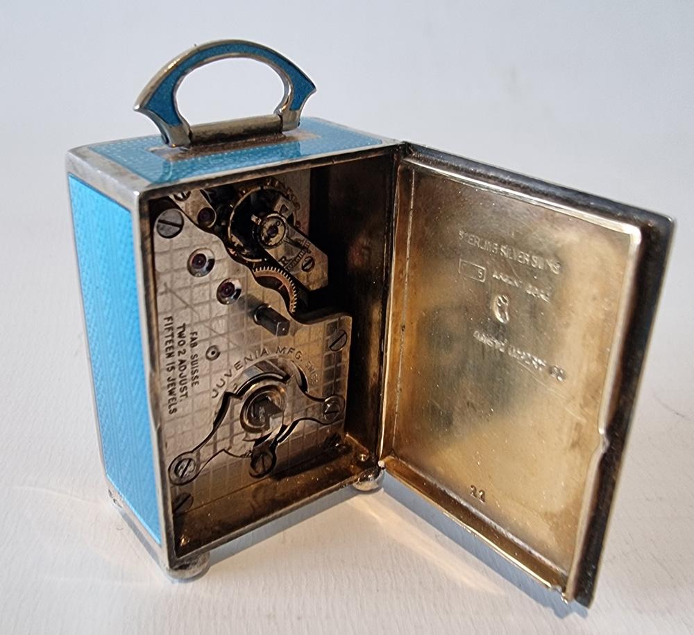 Svizzero Orologio da carrozza in argento e smalto guilloché blu, sub miniatura, con custodia in vendita