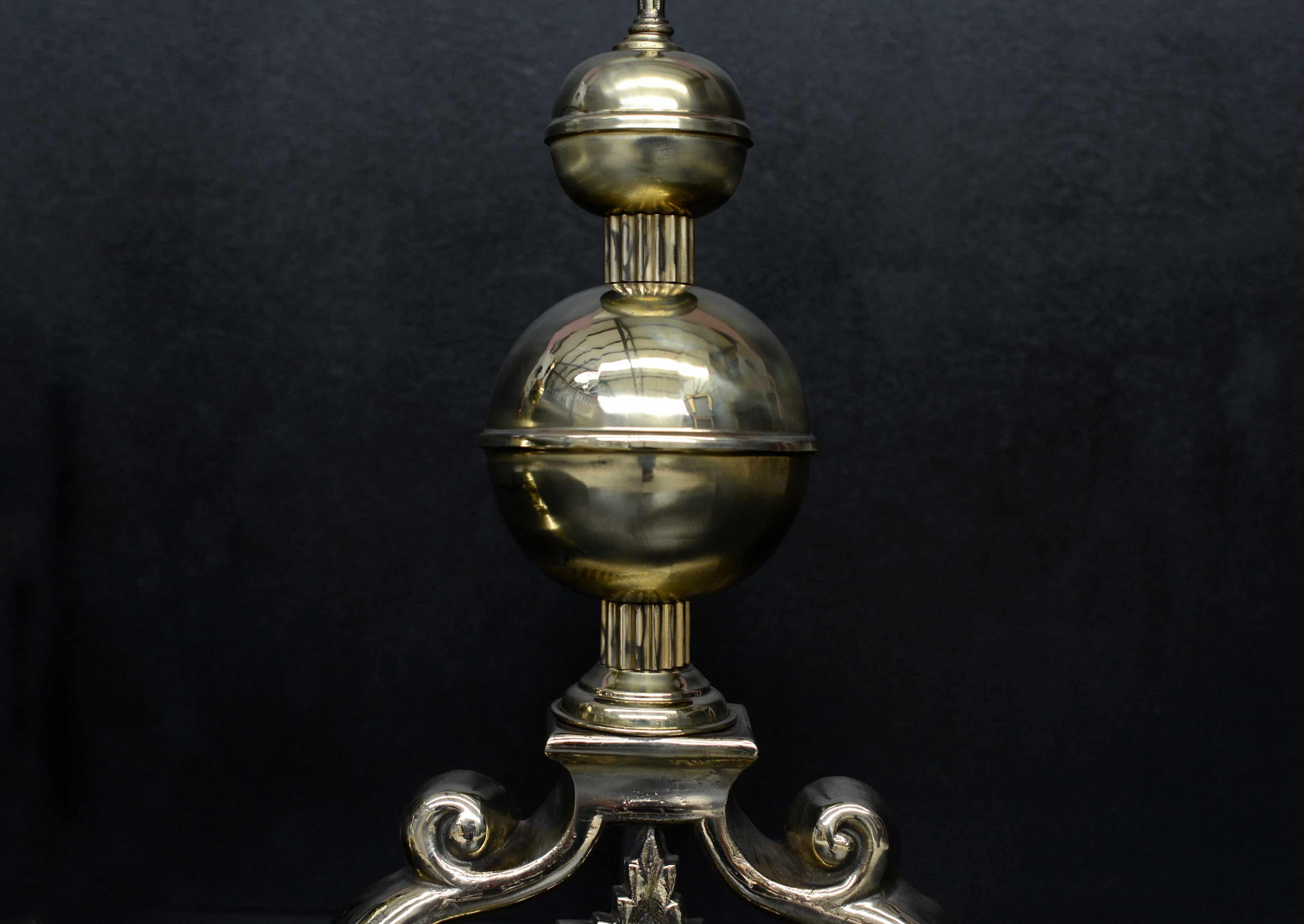 Substantial Pair of English Brass Firedogs In Good Condition For Sale In London, GB