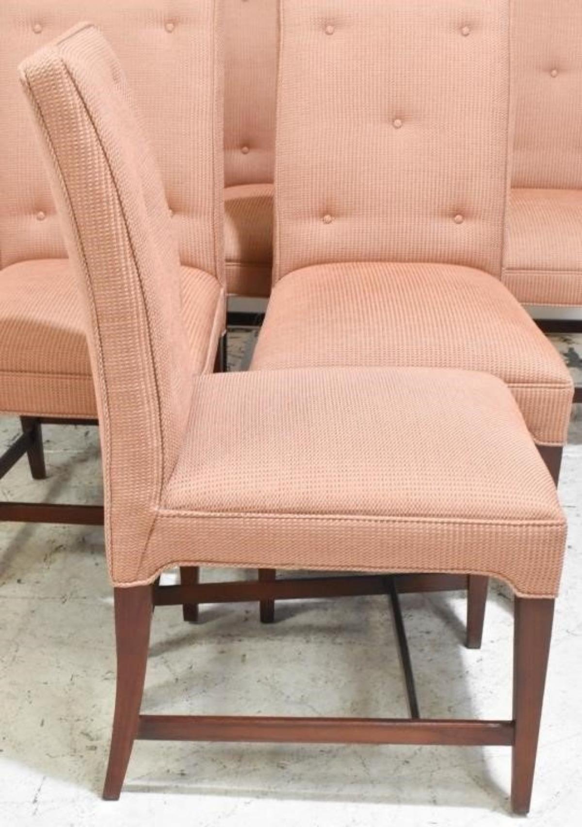 Milieu du XXe siècle Suite de 6 chaises de salle à manger élégantes de style mi-siècle moderne en vente