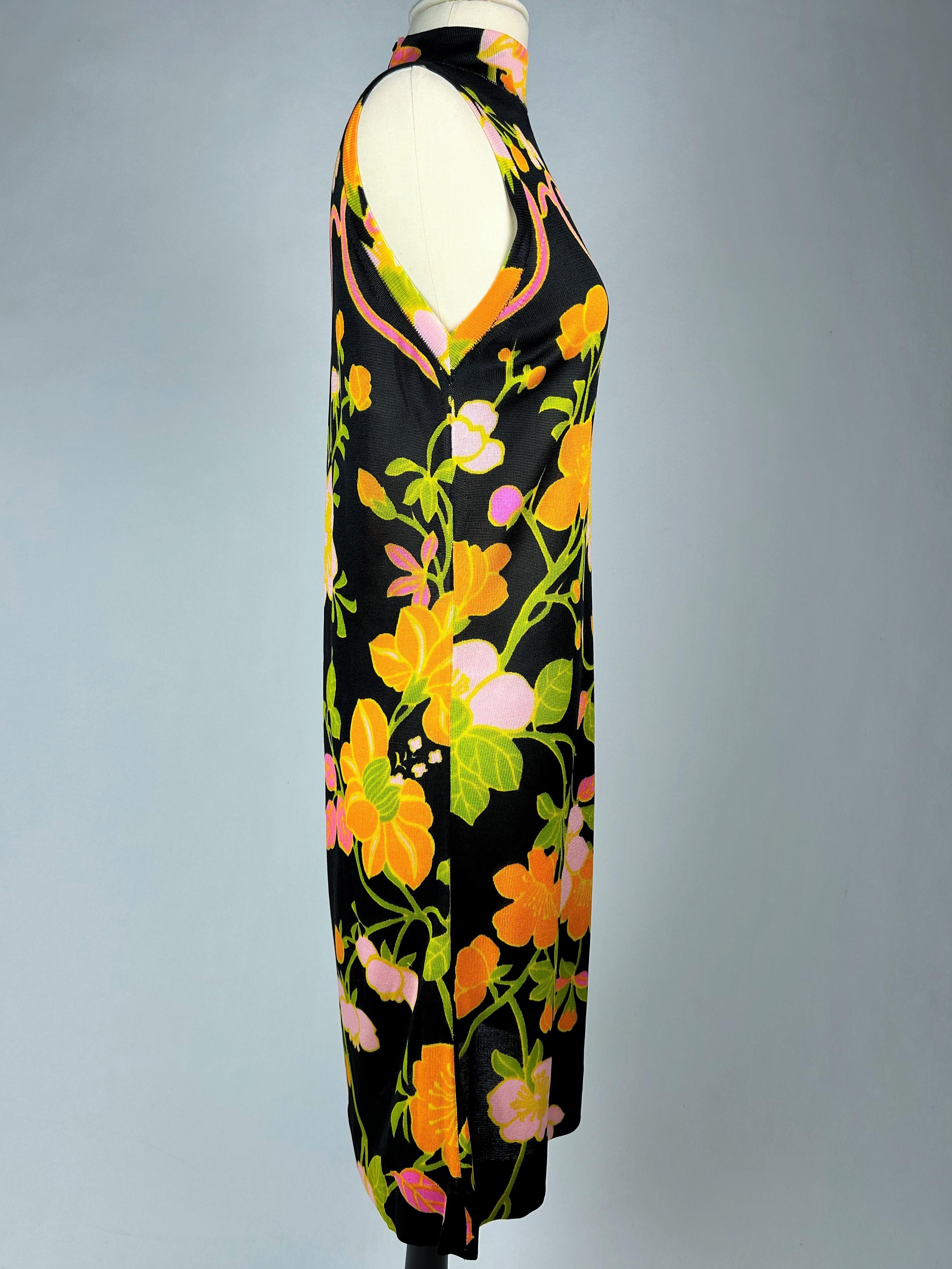 A Summer Dress By Léonard in silk knit printed with psychedelic flowers C. 1968 For Sale 5