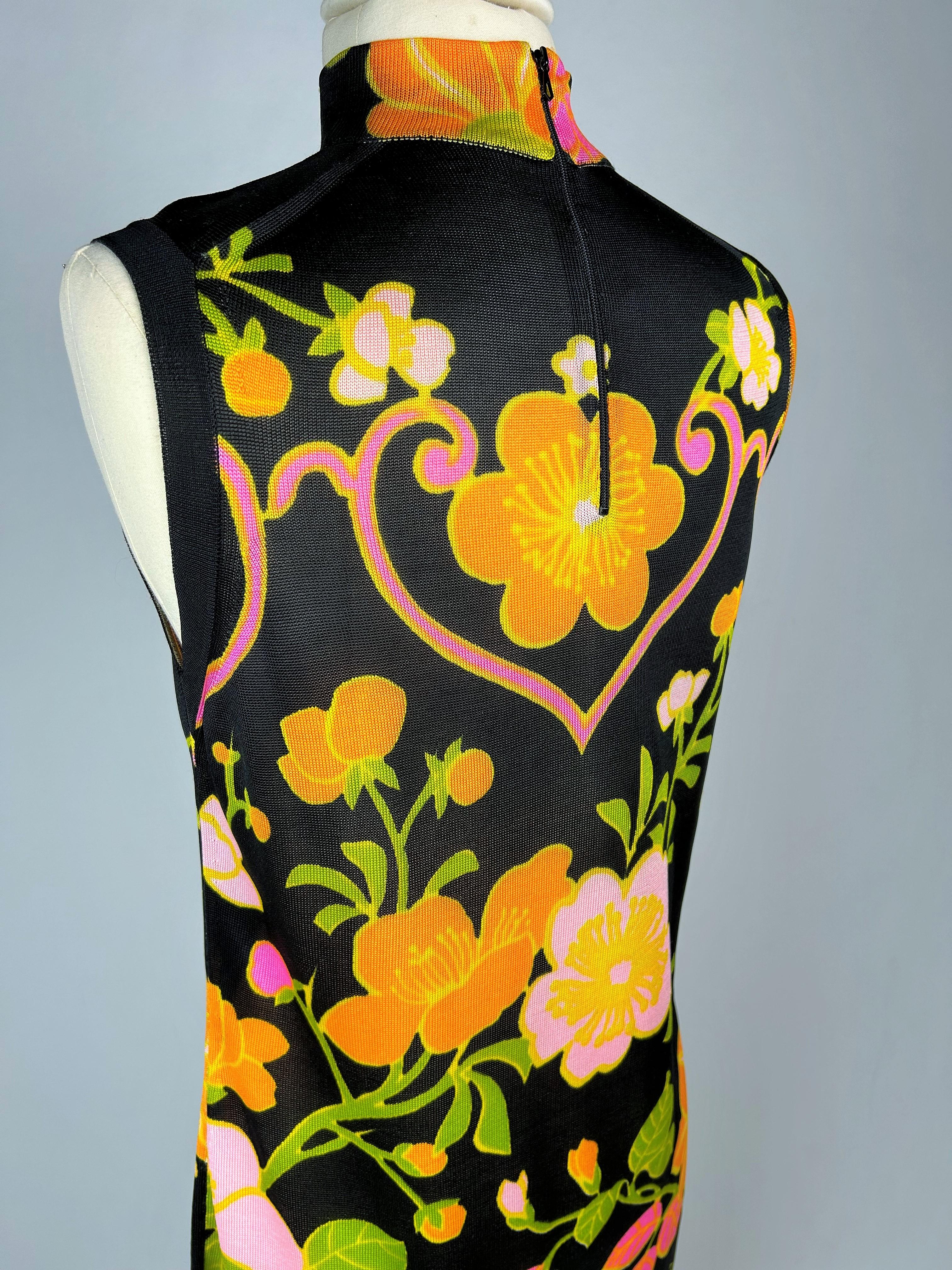 A Summer Dress By Léonard in silk knit printed with psychedelic flowers C. 1968 For Sale 6