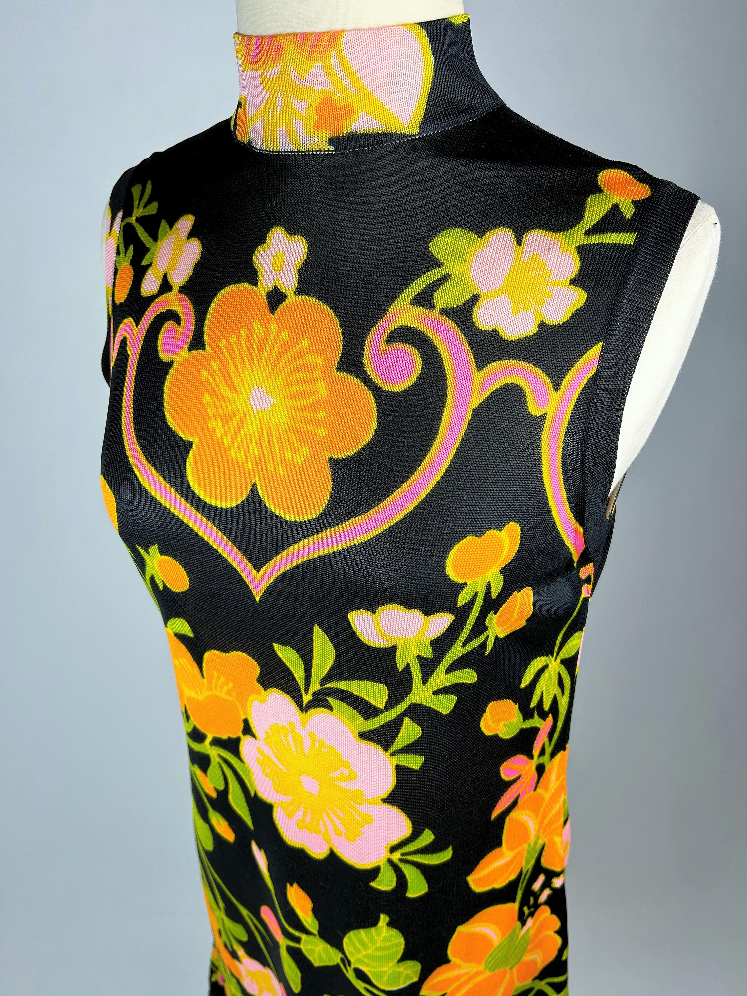 A Summer Dress By Léonard in silk knit printed with psychedelic flowers C. 1968 For Sale 9