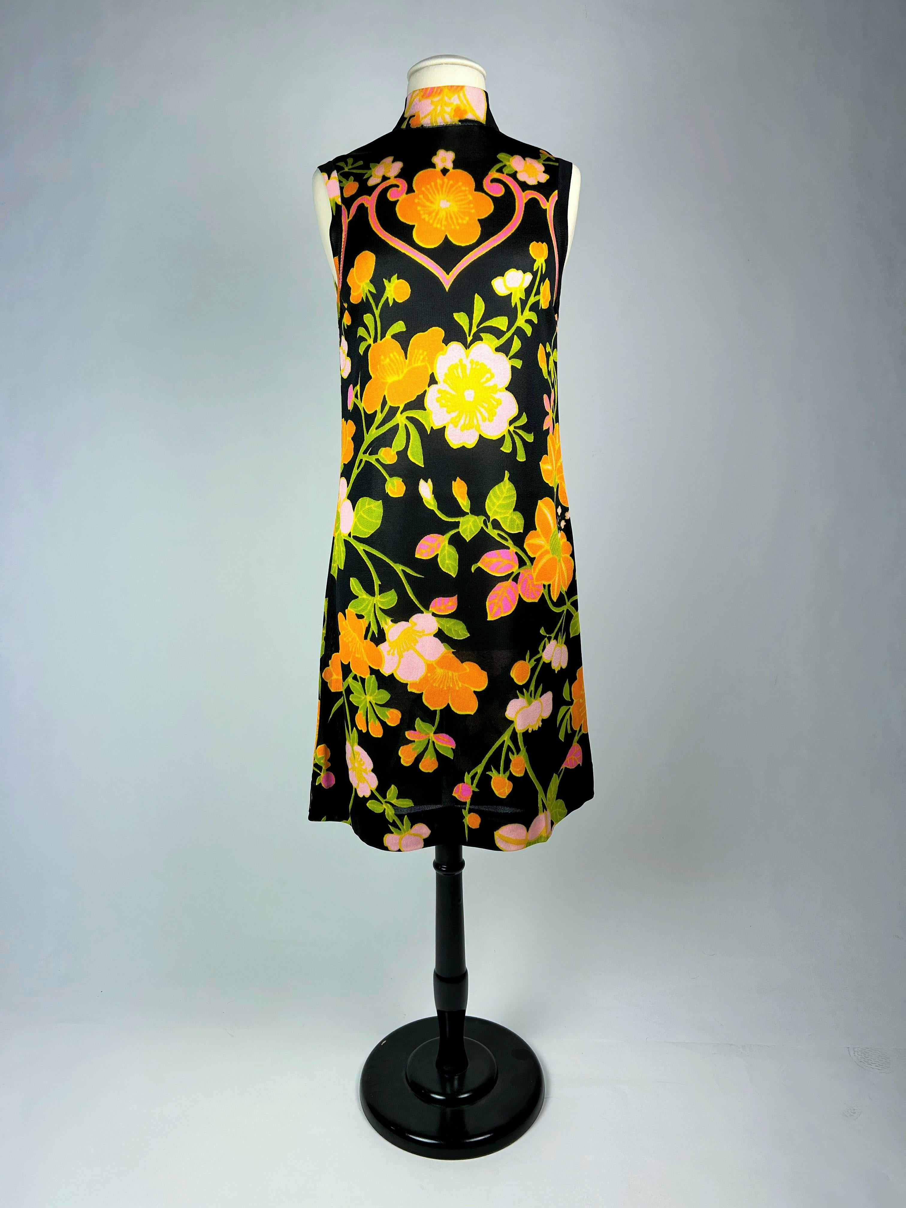 A Summer Dress By Léonard in silk knit printed with psychedelic flowers C. 1968 For Sale 1