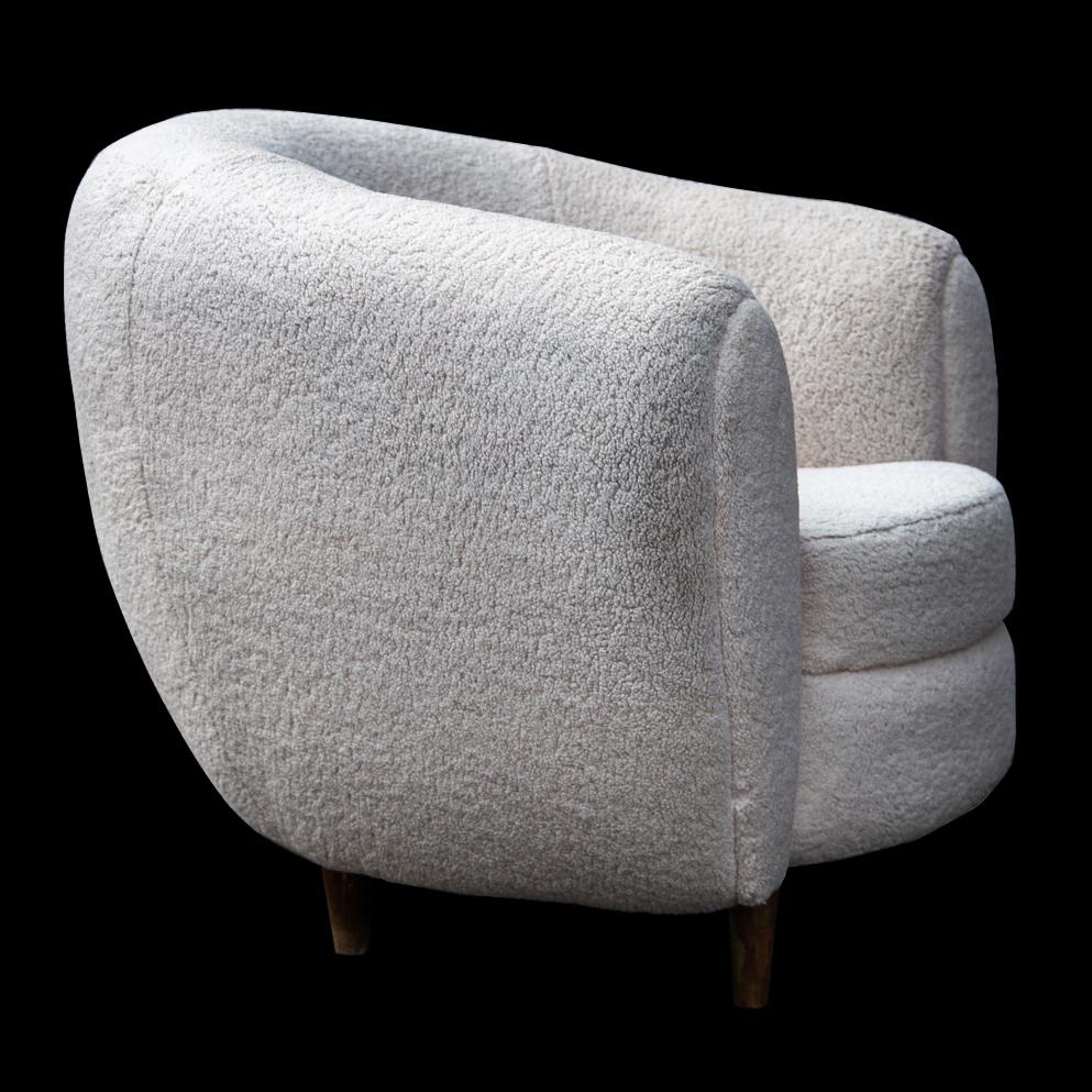 Art Deco A SUMPTUOUS BOUCLE ARMCHAIR BY GUGLIELMO ULRICH - ATTRIBUTED c1950