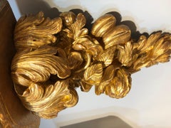 Une somptueuse paire de supports muraux en bois doré sculpté George III