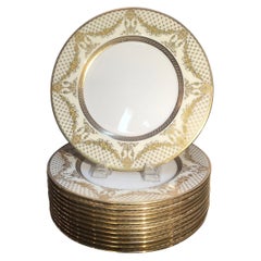 Sumptuous Set of 12 Raised Gilt Border Service Dinner Plates, circa 1910