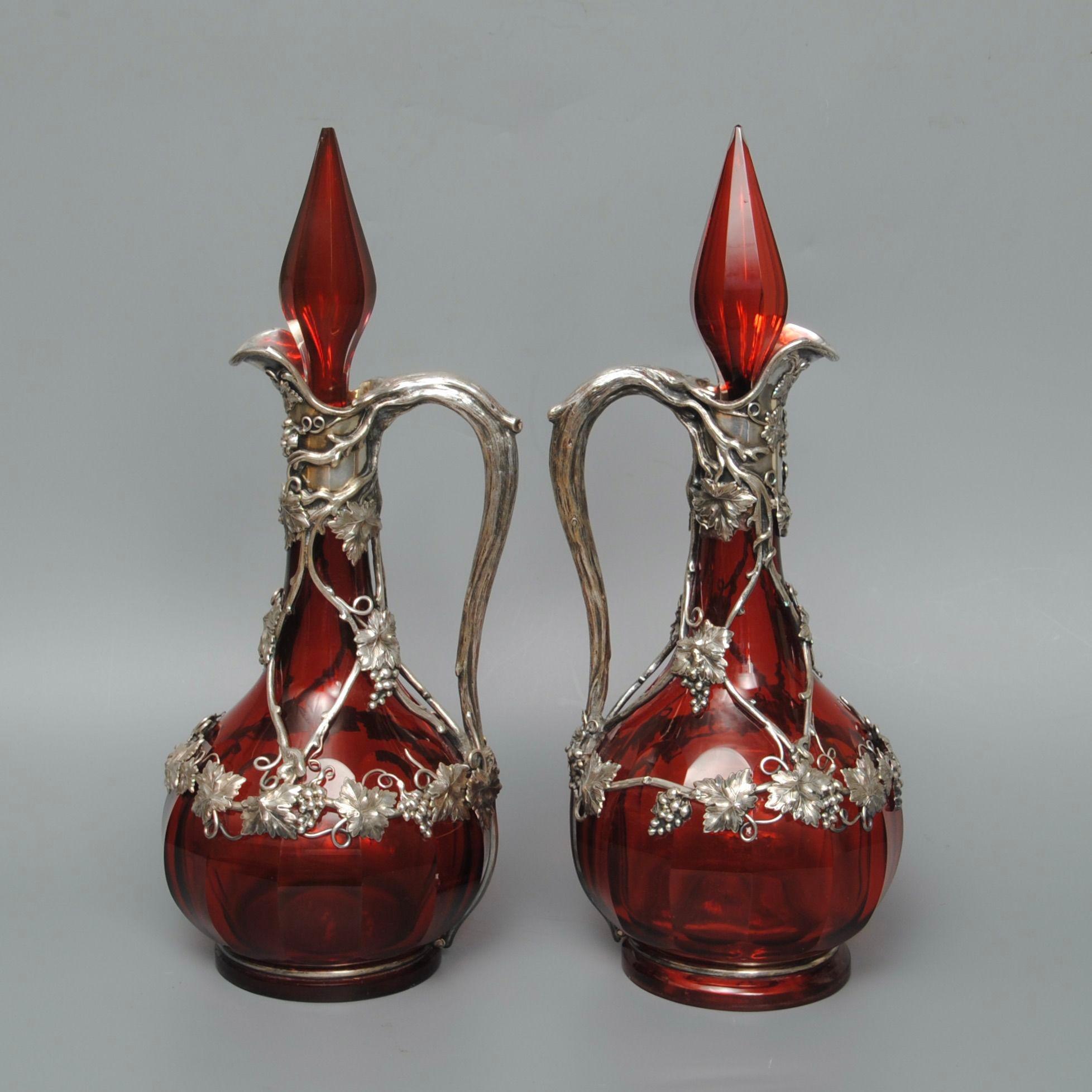A Super Pair of Ruby Glass Claret Jugs in Original Fitted Case  In Good Condition In Lincolnshire, GB