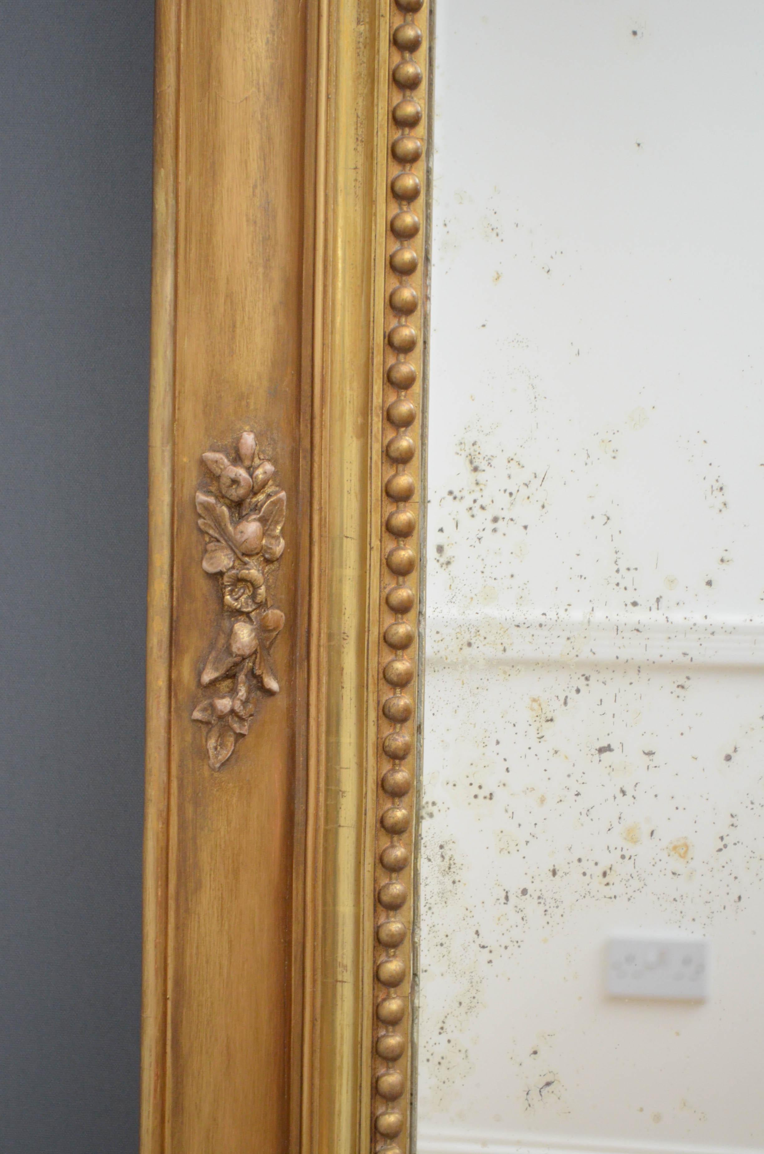 British Superb 19th Century Gilded Wall Mirror