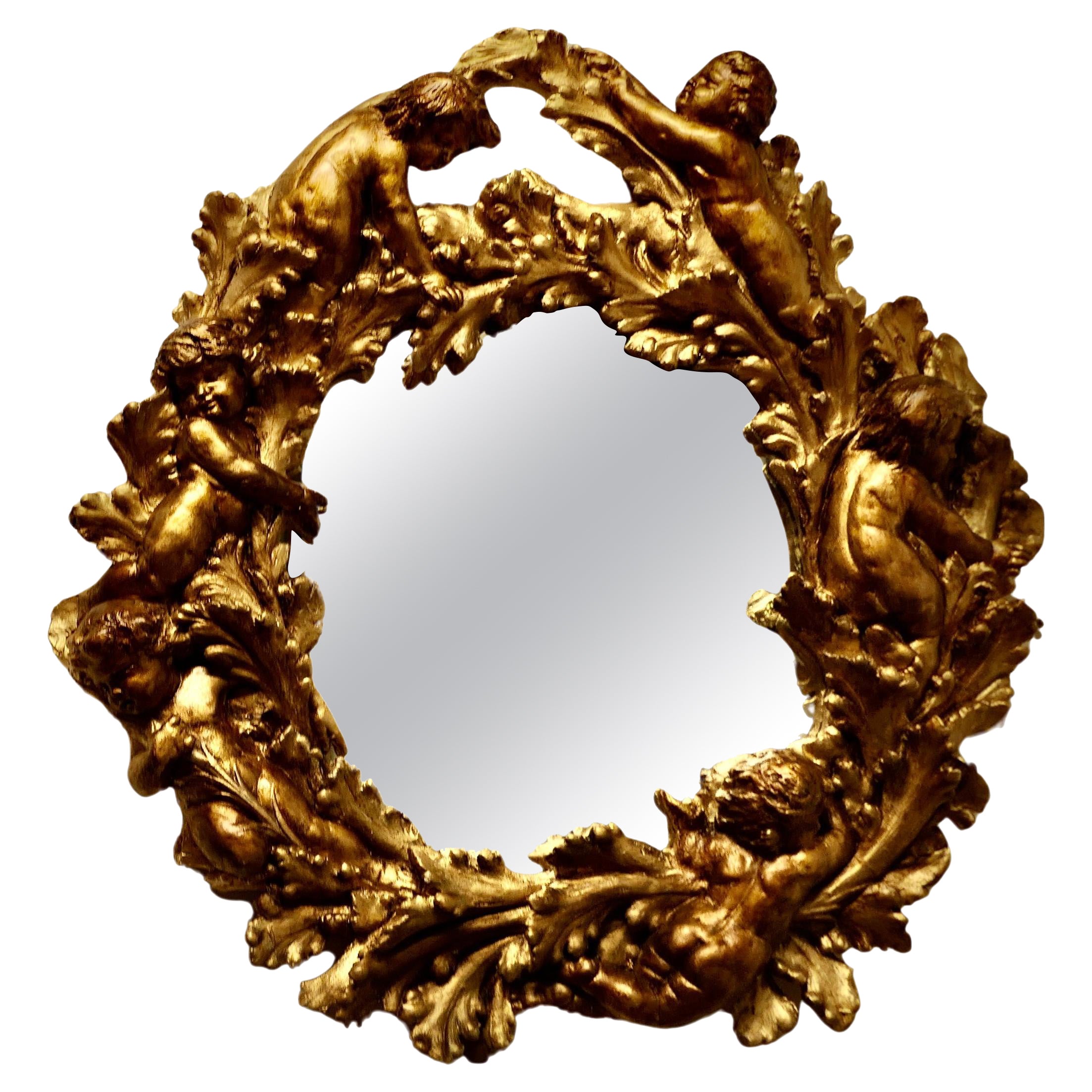 Superbe miroir couronné doré italien du 19ème siècle  C'est une pièce charmante
