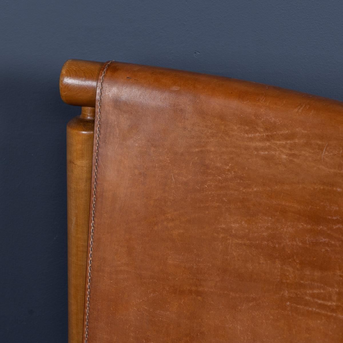 Superbe ensemble de huit chaises de salle à manger en cuir Ilmari Tapiovaara du 20e siècle, c.1950 en vente 1