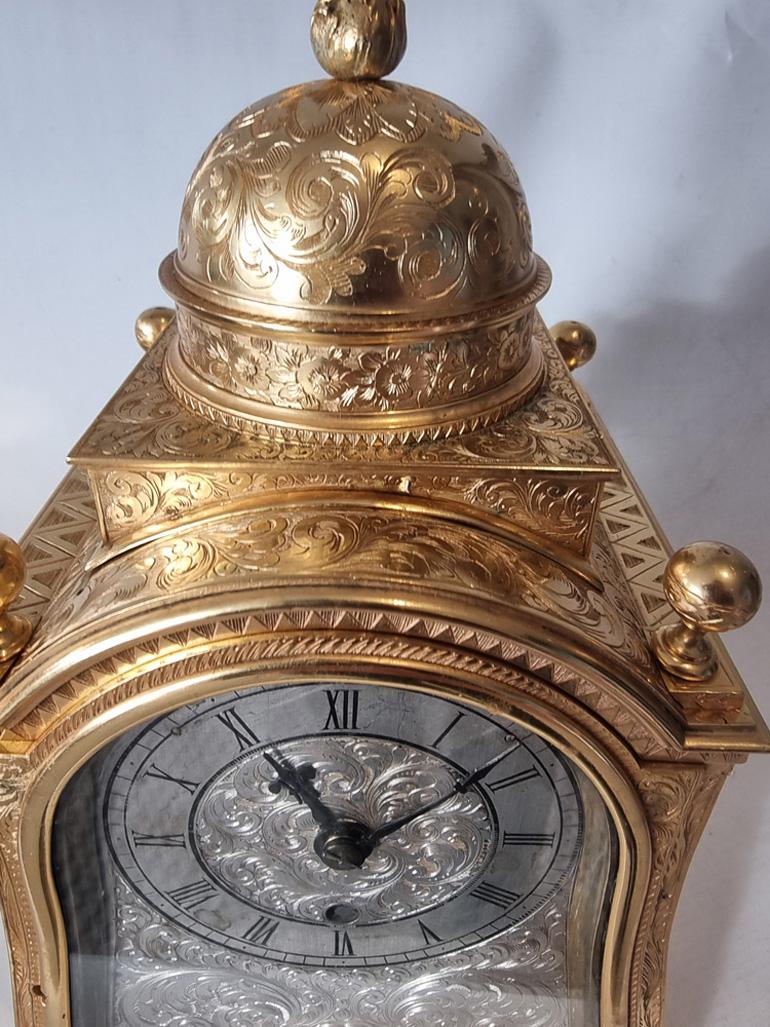 A Superb and very rare Engraved Thomas Cole Mantle Clock (Mittleres 19. Jahrhundert) im Angebot