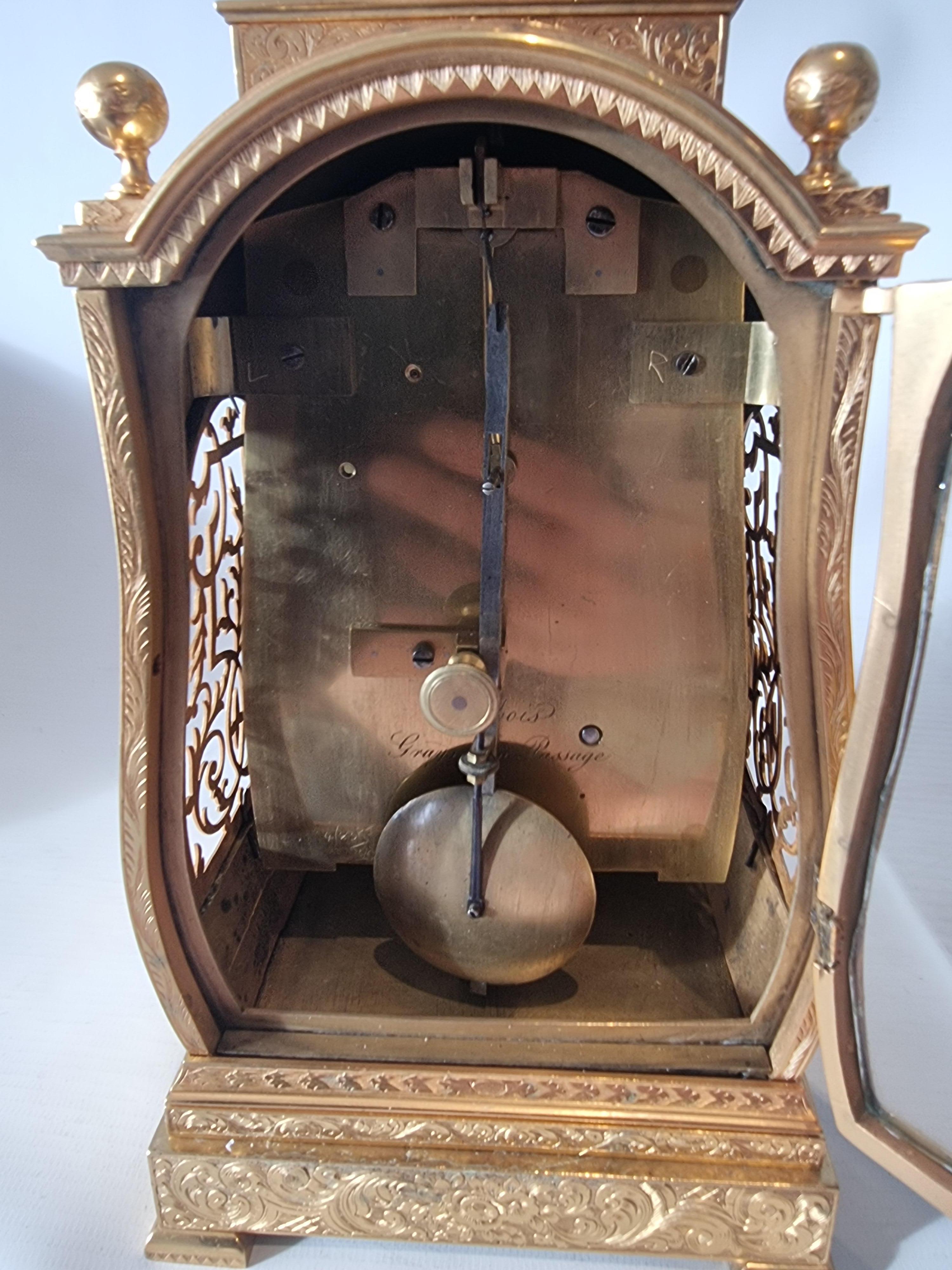 A Superb and very rare Engraved Thomas Cole Mantle Clock (Bronze) im Angebot