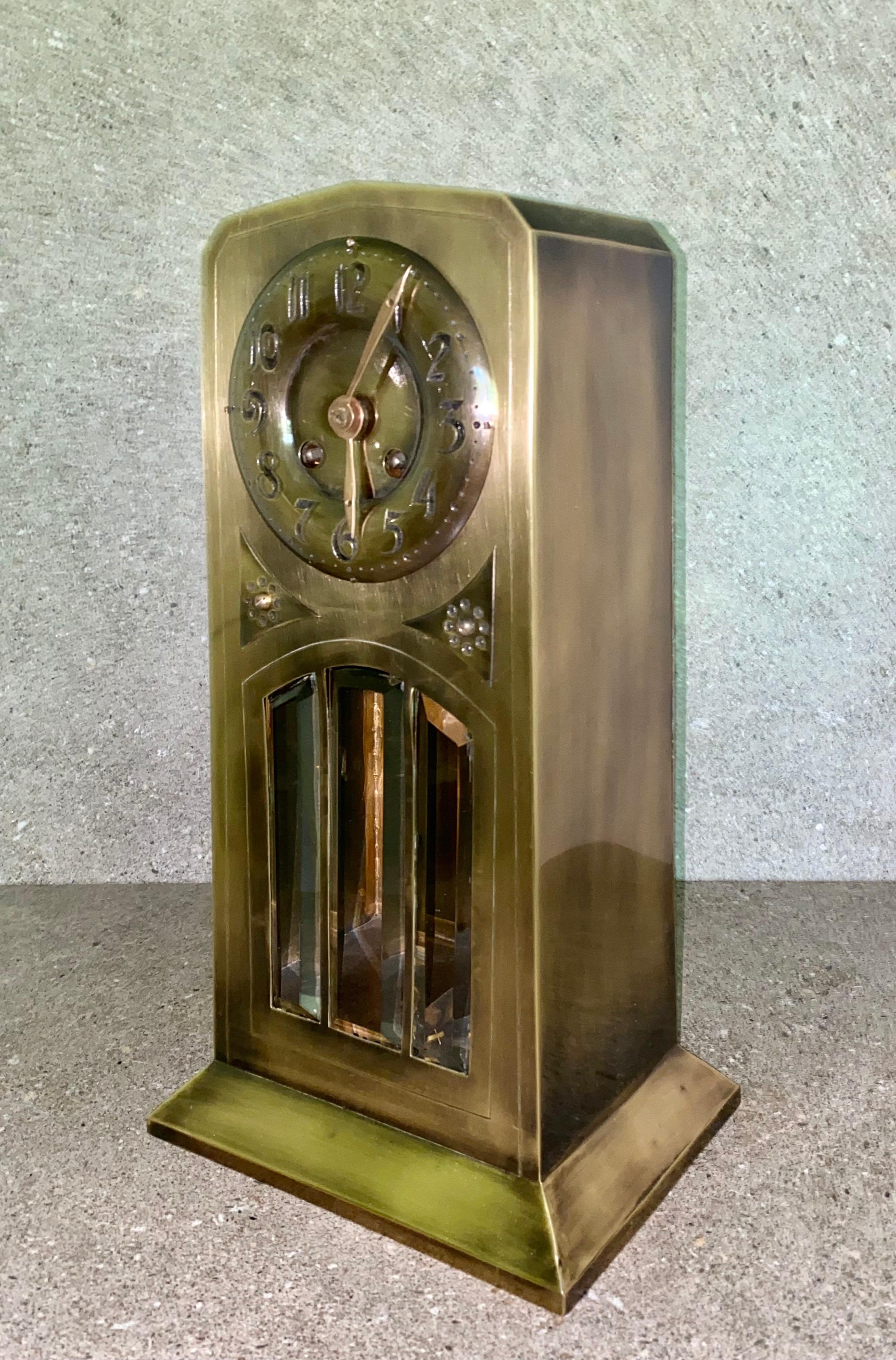 Superb Art Nouveau 3 Piece Clock Set with a Brass Case and Bevelled Glass In Good Condition In London, GB