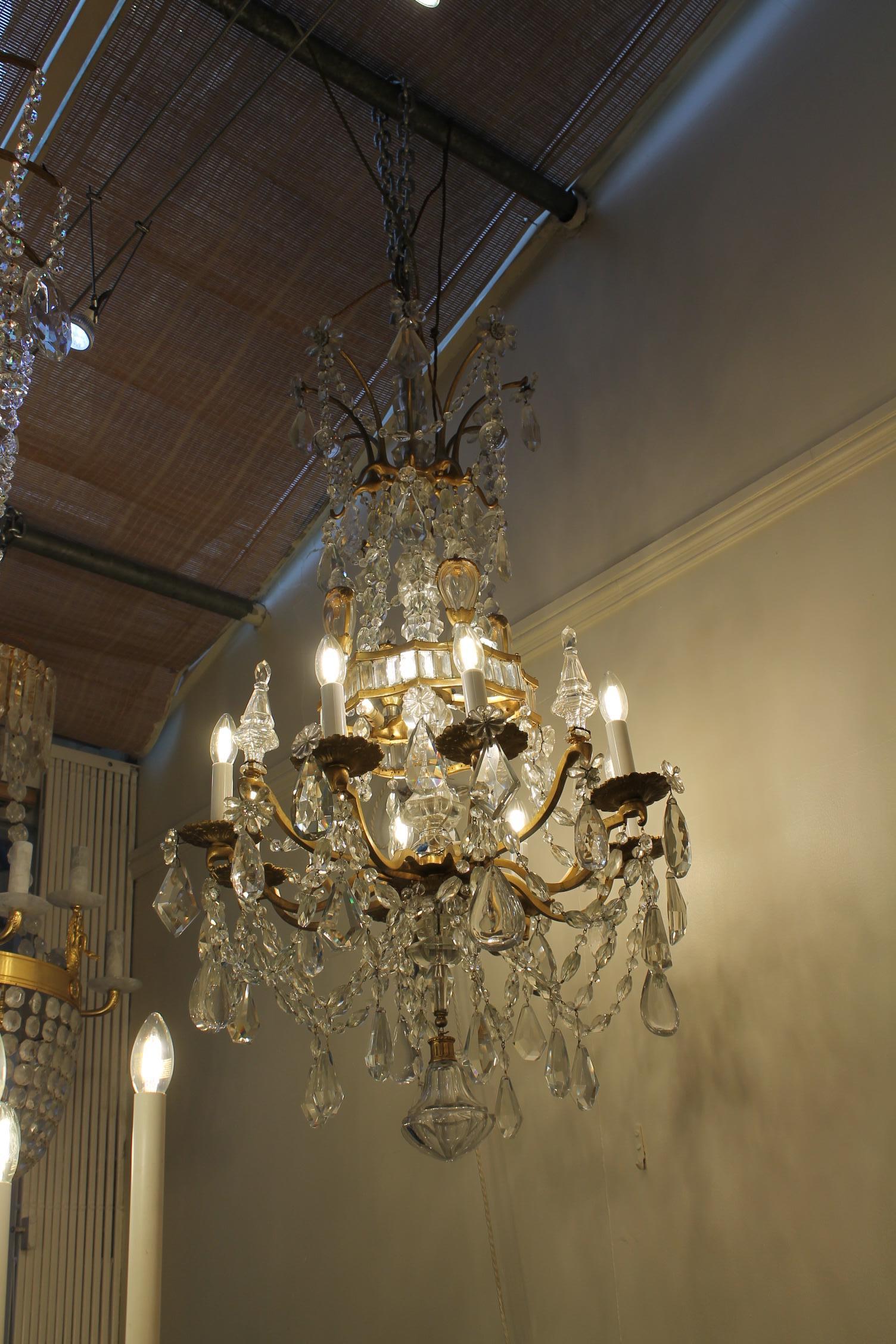 Francese Un superbo cristallo Baccarat  Lampadario in vendita