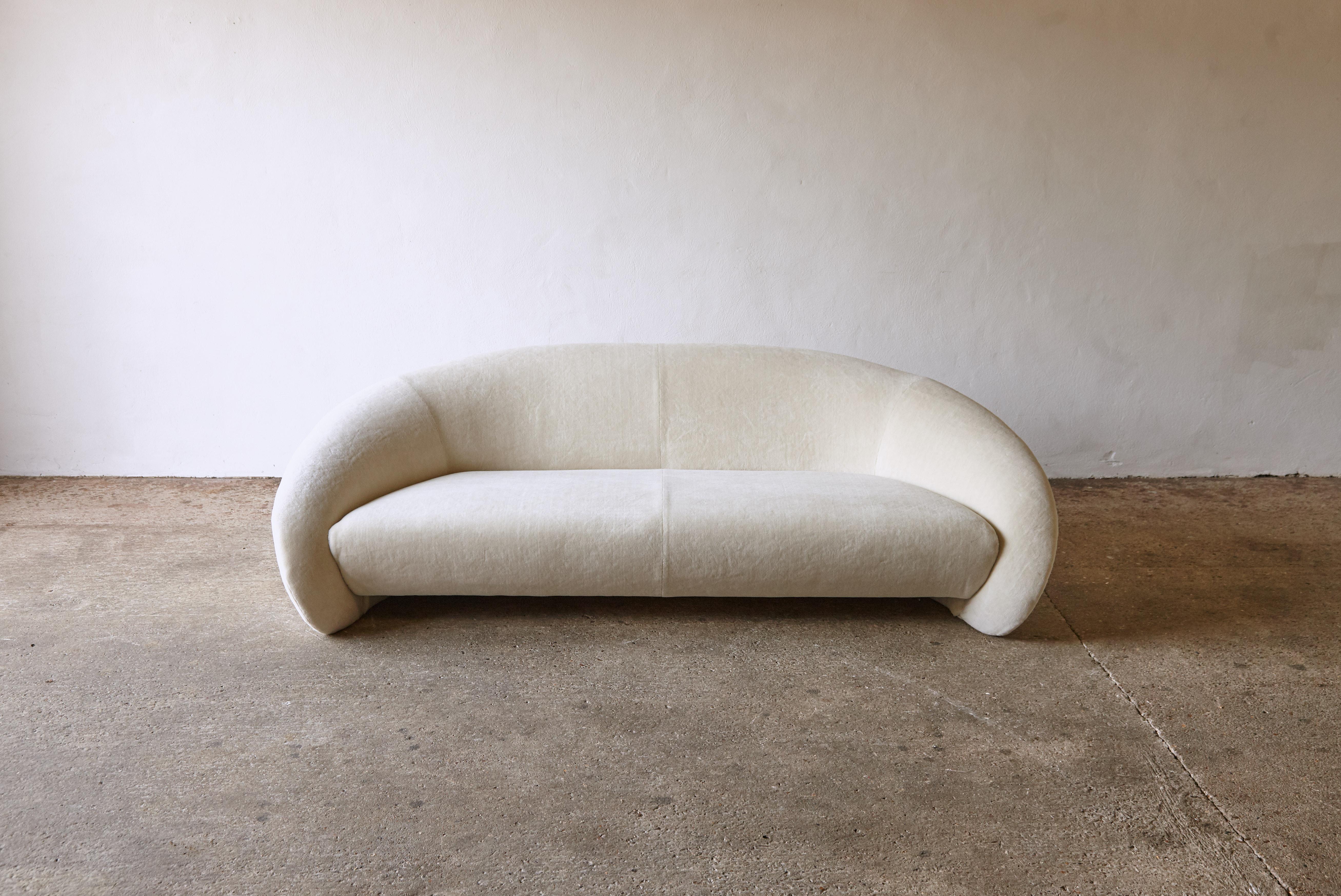 A superb rare Italian curved sofa or organic form, late 1970s-early 1980s, Italy. Newly reupholstered in thick cream alpaca velvet.




Please note: Prices do not include VAT. VAT may be applied depending on the ship-to location.
  