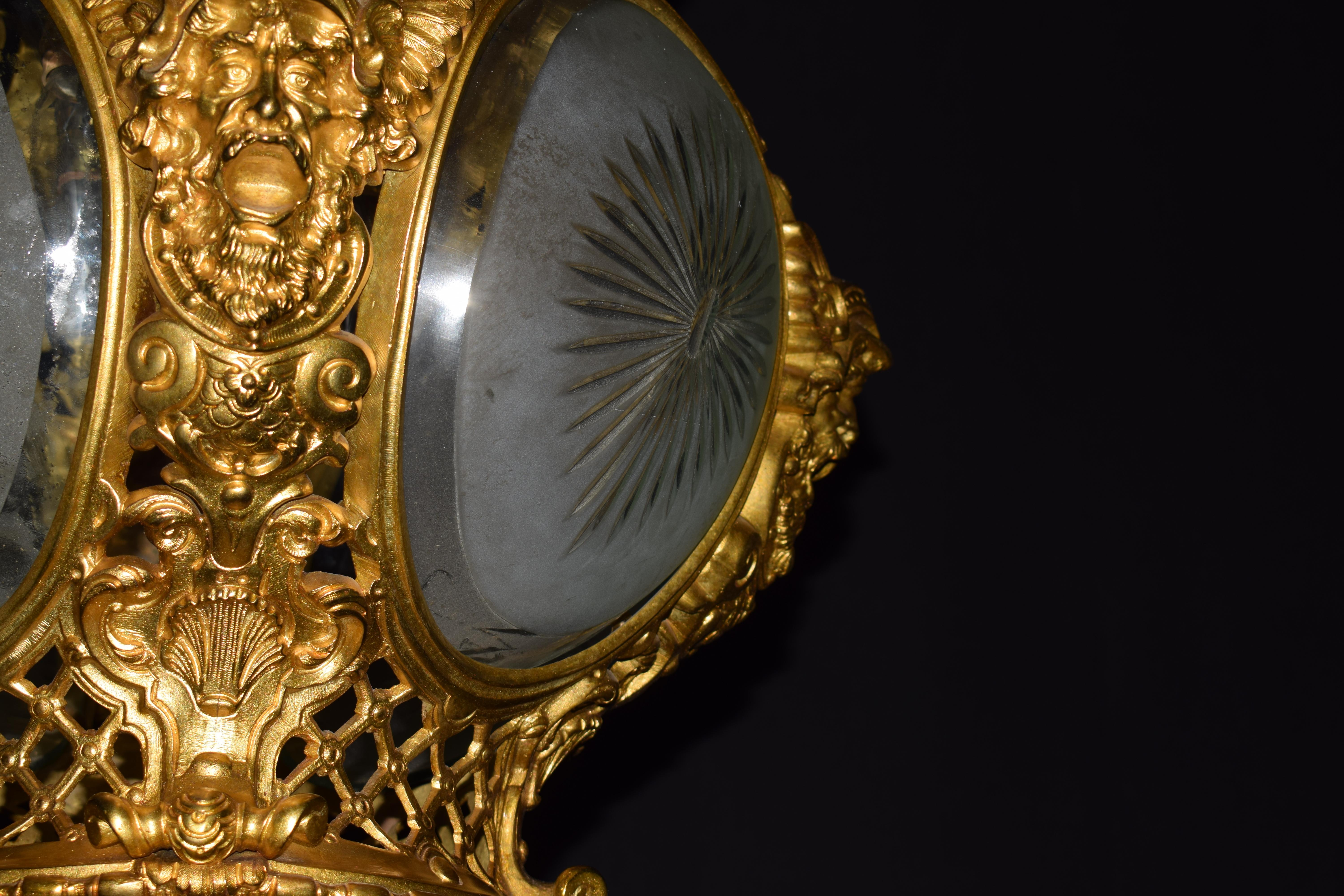 Hervorragende Laterne aus vergoldeter Bronze und Kristall, Frankreich, um 1900 im Angebot 8