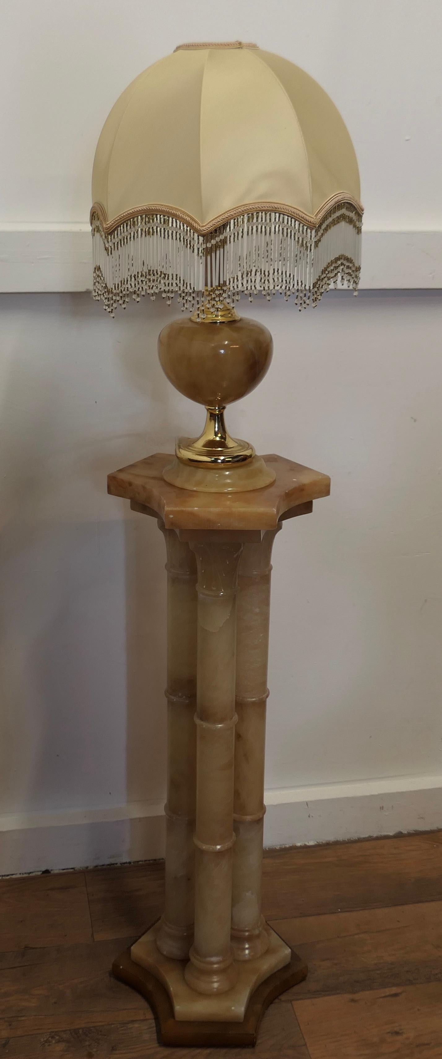 A Superb Italian Marble Column Lamp Set  A superb set in Honey coloured pallet  For Sale 4