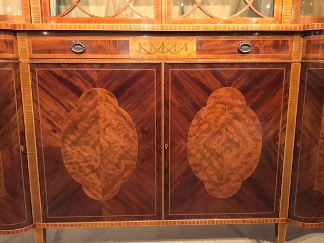 Superb Large Mahogany Edwardian Period Antique Display Cabinet by Maple & Co In Excellent Condition In Darwen, GB