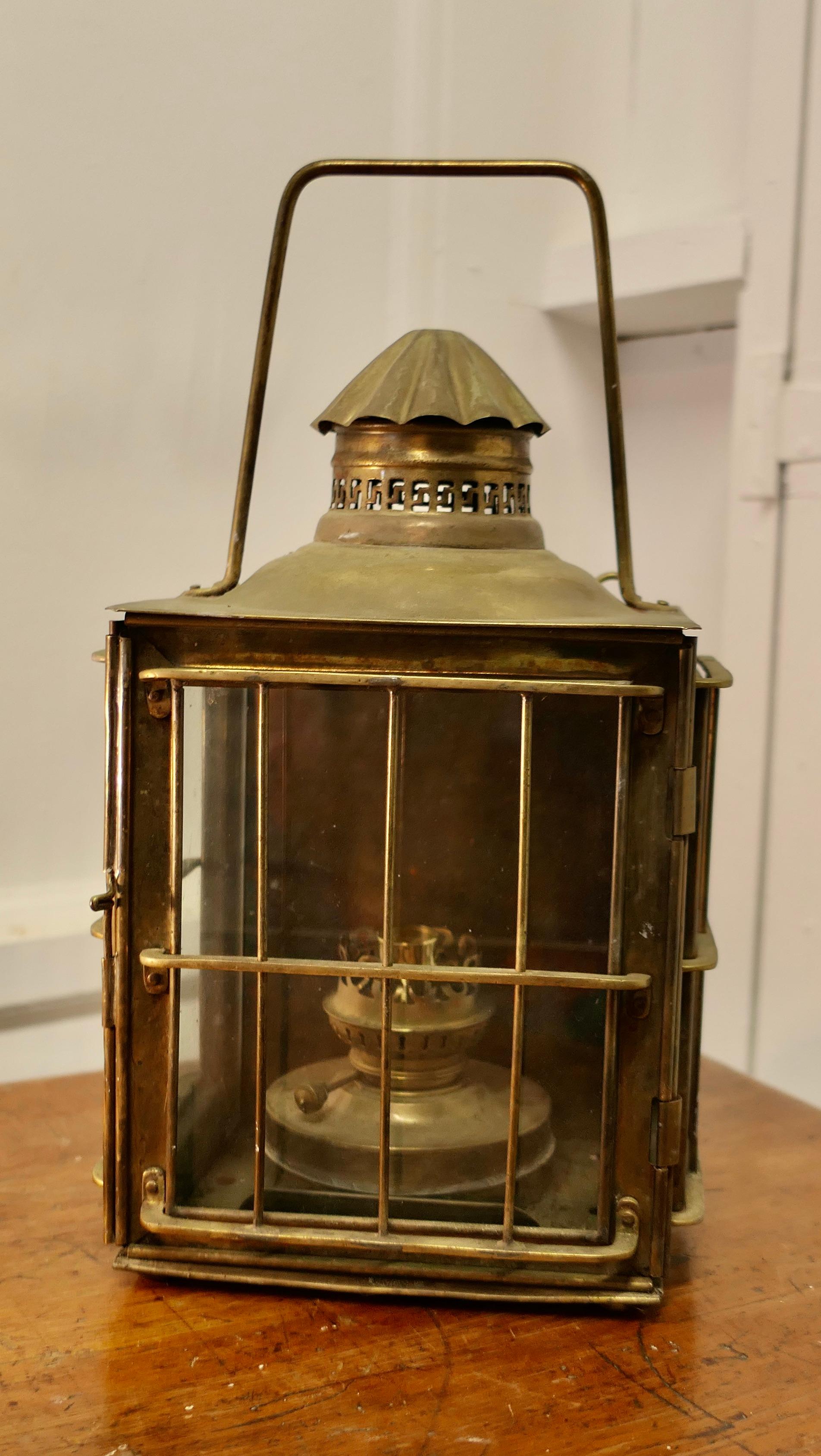 A Superb Pair of Brass Large Wall Lanterns, Carriage Lamps 3