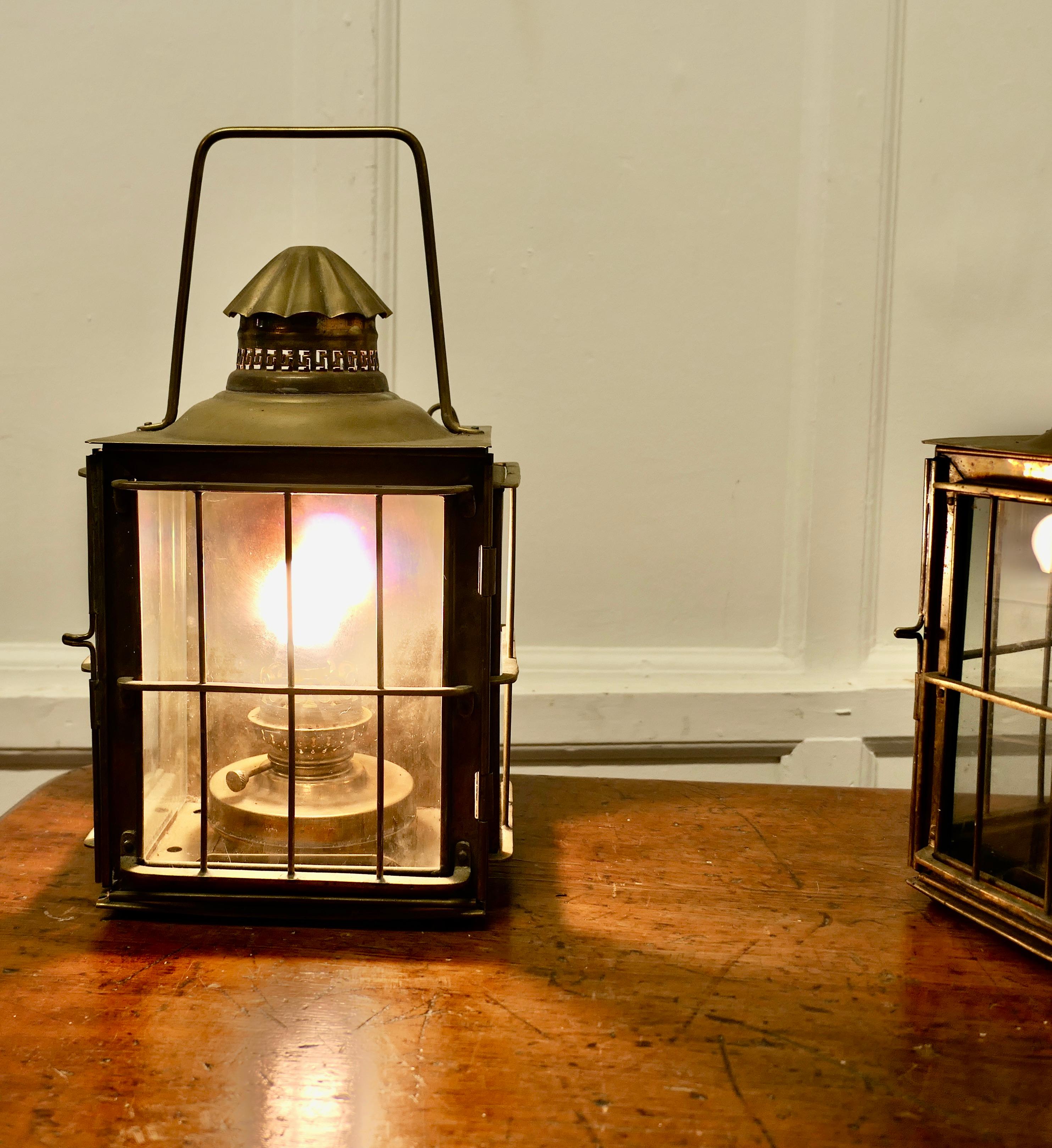 brass carriage lamps