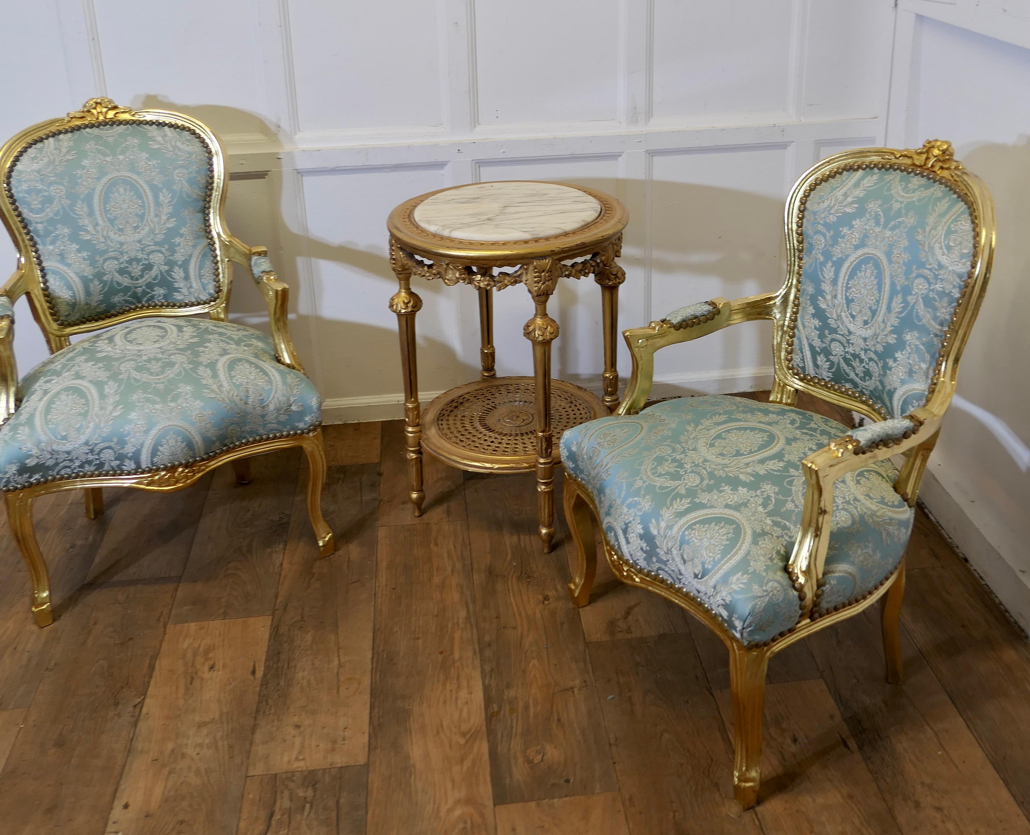 Ein hervorragendes Paar französischer vergoldeter Salonstühle des 19.    im Zustand „Gut“ im Angebot in Chillerton, Isle of Wight