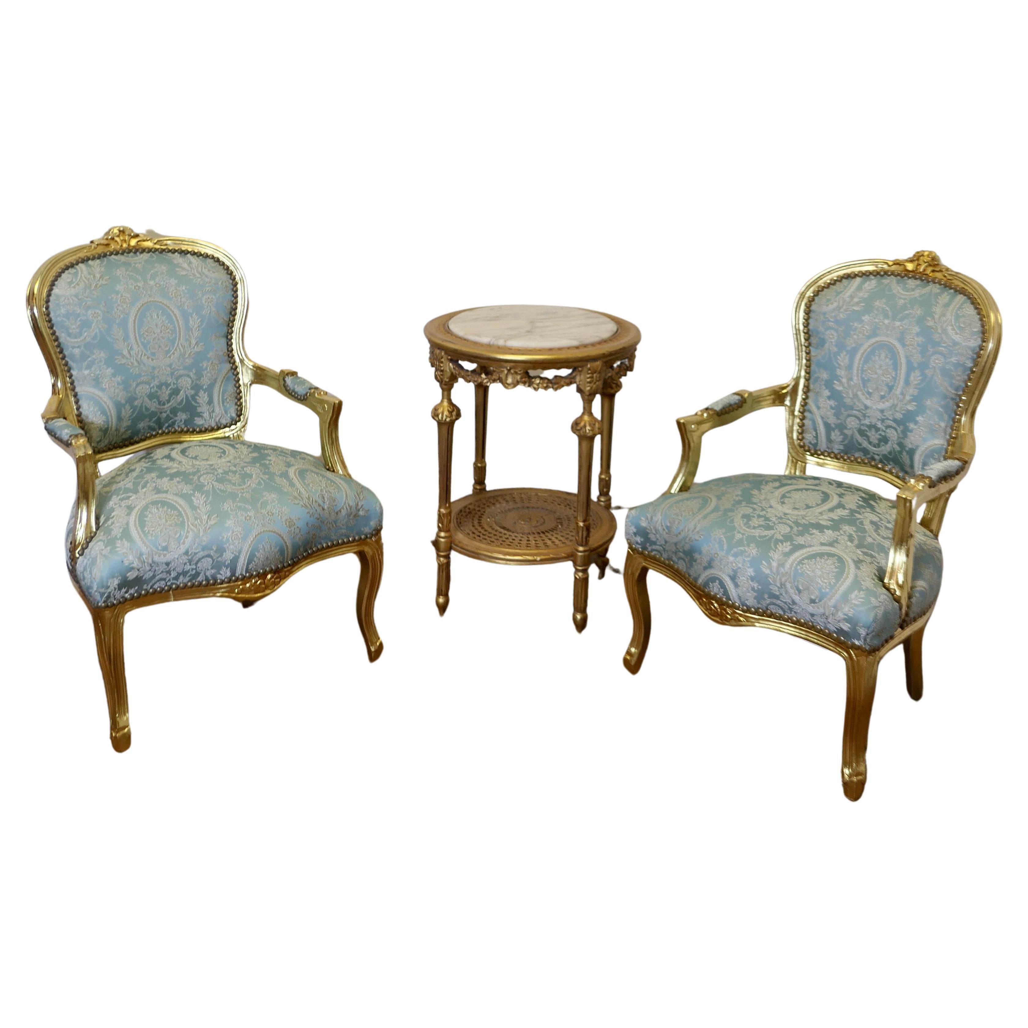 Superbe paire de chaises de salon françaises dorées du 19ème siècle   