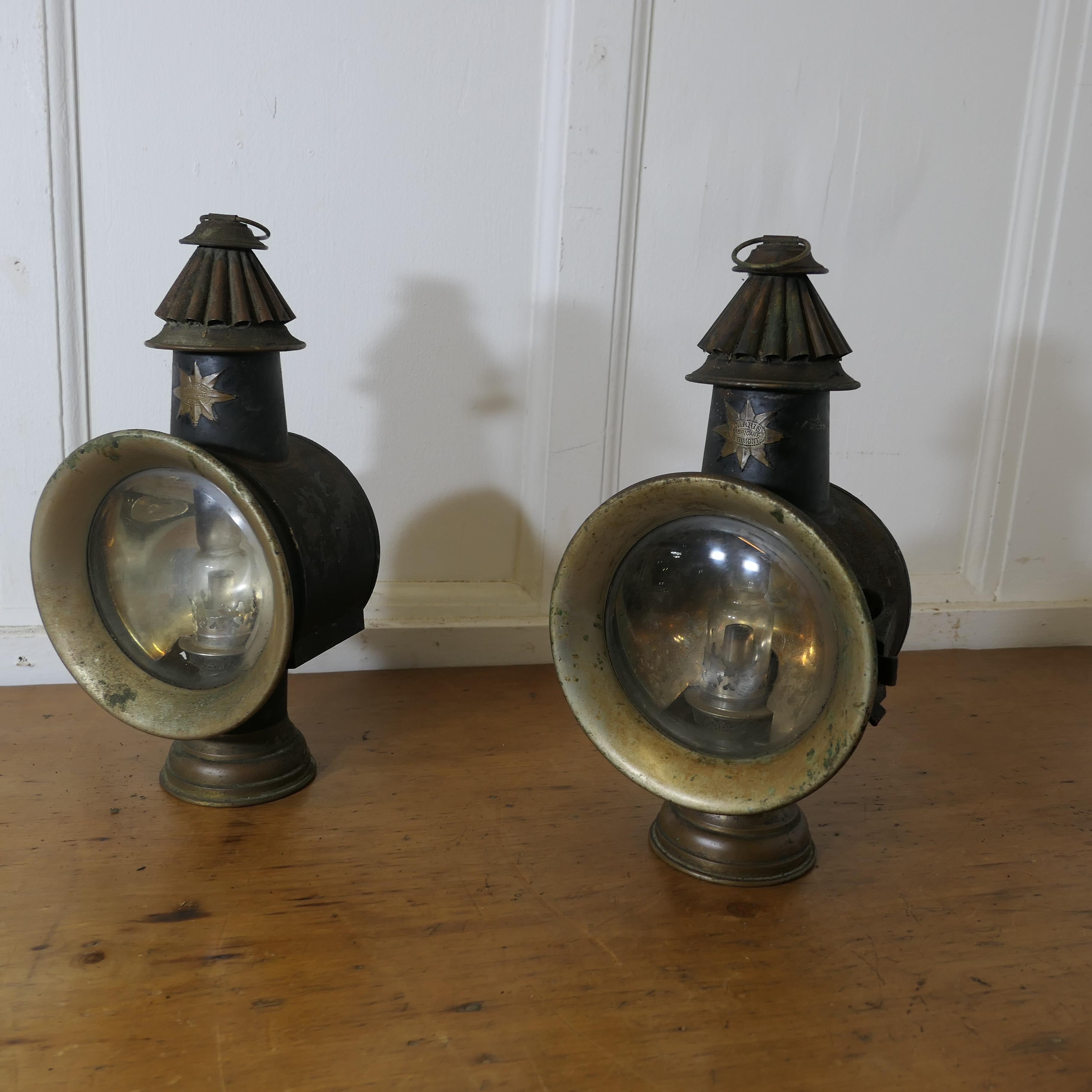 Superbe paire de lampes de voiture en laiton et en fer, par Daris en vente 7