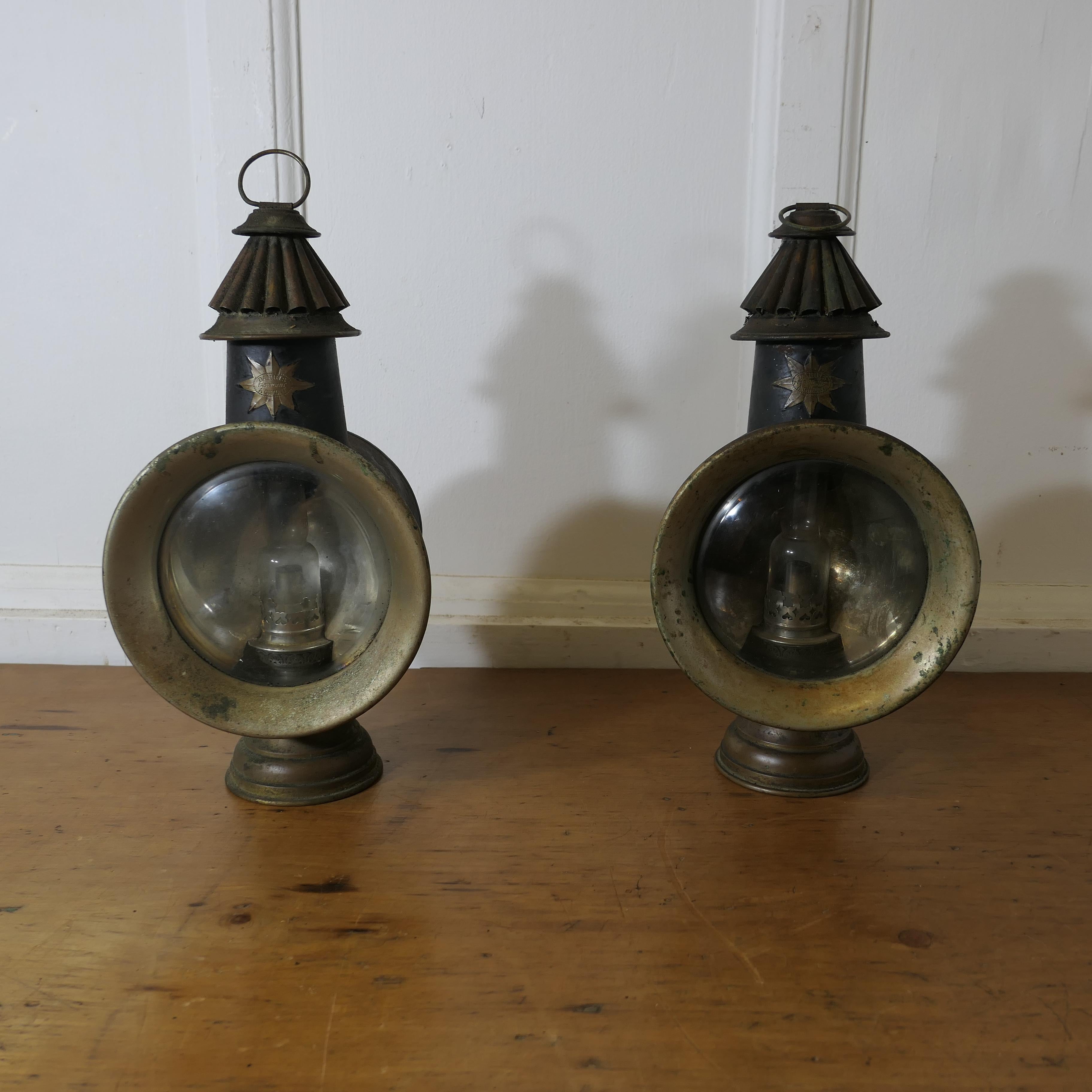 Superbe paire de lampes de voiture en laiton et en fer, par Daris Bon état - En vente à Godshill, Isle of Wight