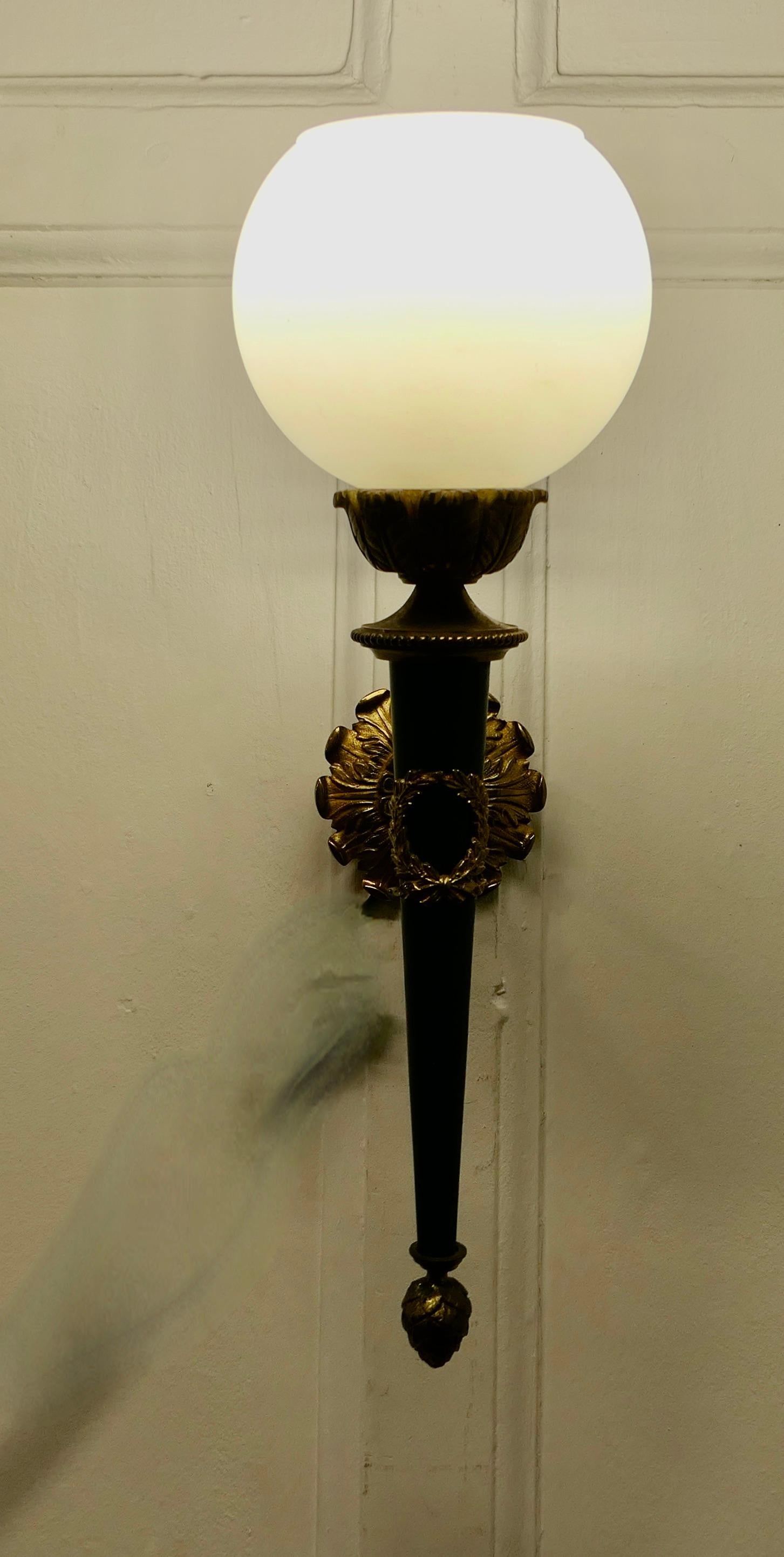 Superb Pair of French Ormolu Wall Lights For Sale 1