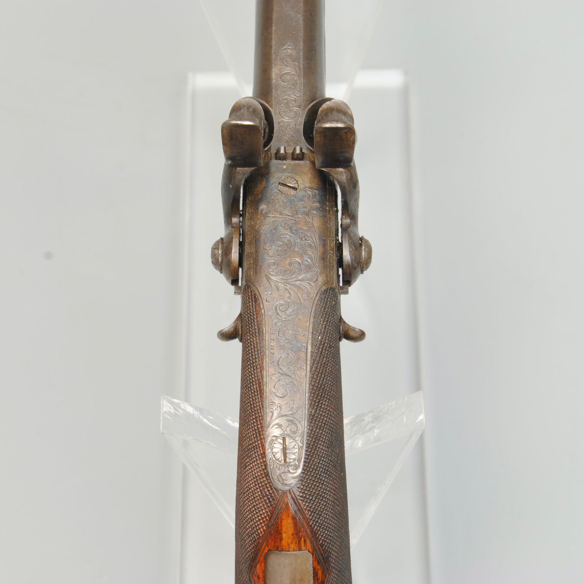 Acier Une superbe paire de pistolets à main dans leur étui d'origine en vente