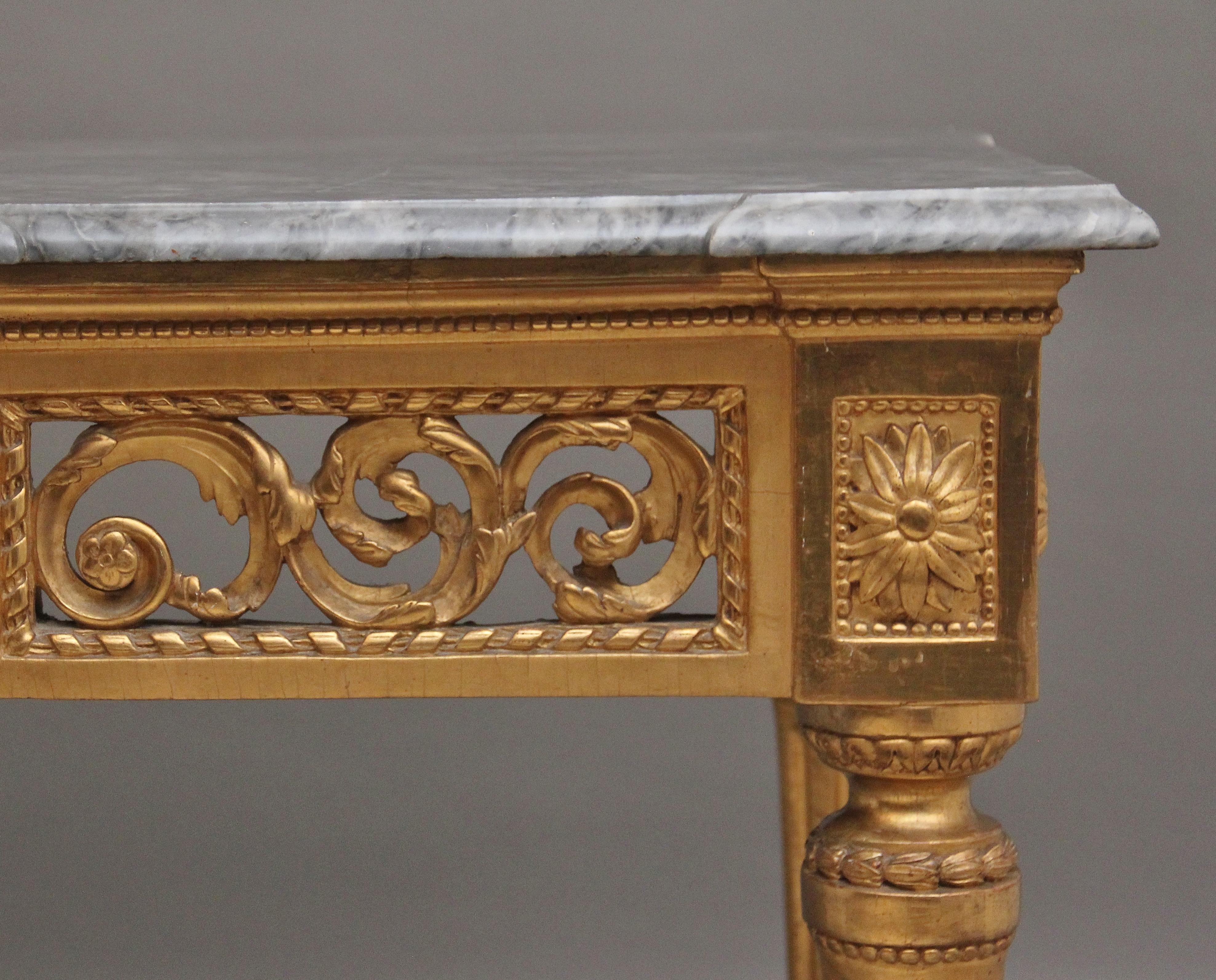Consola italiana de madera dorada del siglo XVIII de magnífica calidad Británico en venta