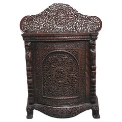 A superb quality 19th Century Anglo-Indian cabinet