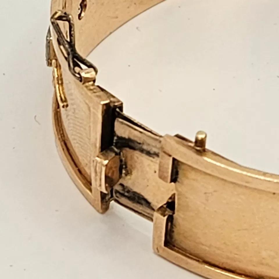 Superbe bracelet jonc allemand ancien en or 14 carats et diamants de 1,20 carat en vente 4