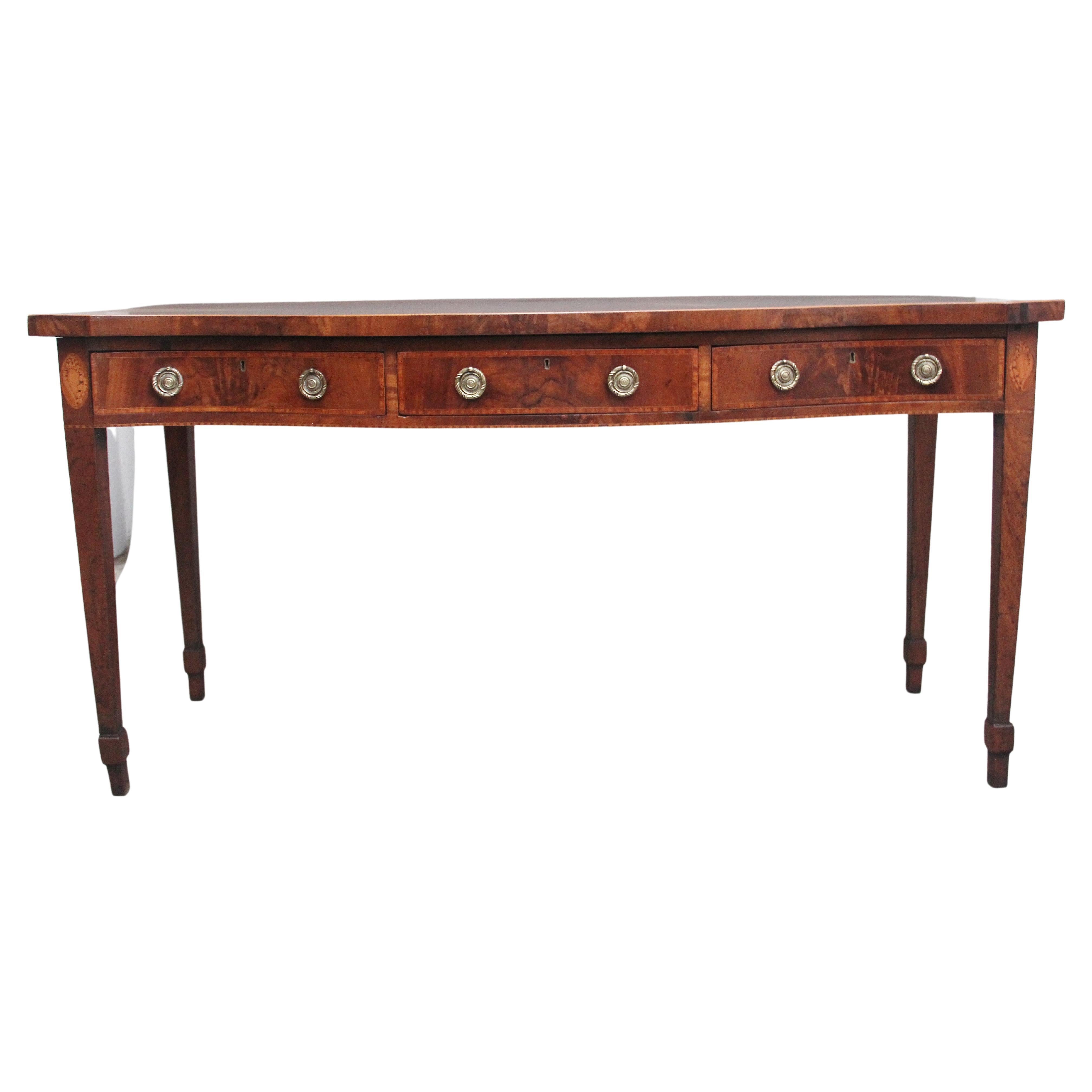 Superb Quality Early 19th Century Mahogany Serpentine Serving Table