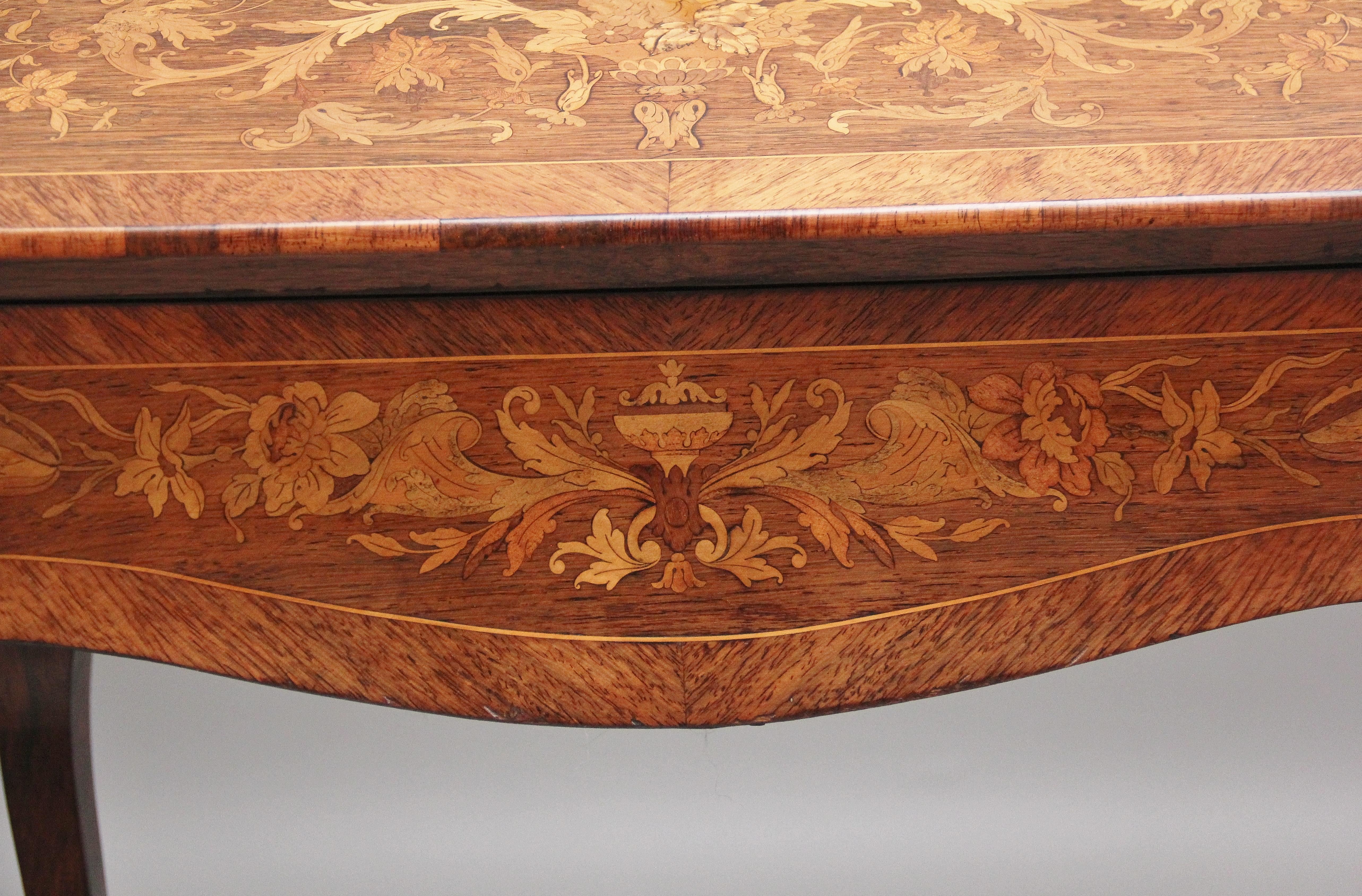 Superb Quality Freestanding 19th Century Kingwood and Marquetry Inlaid Bureau For Sale 11