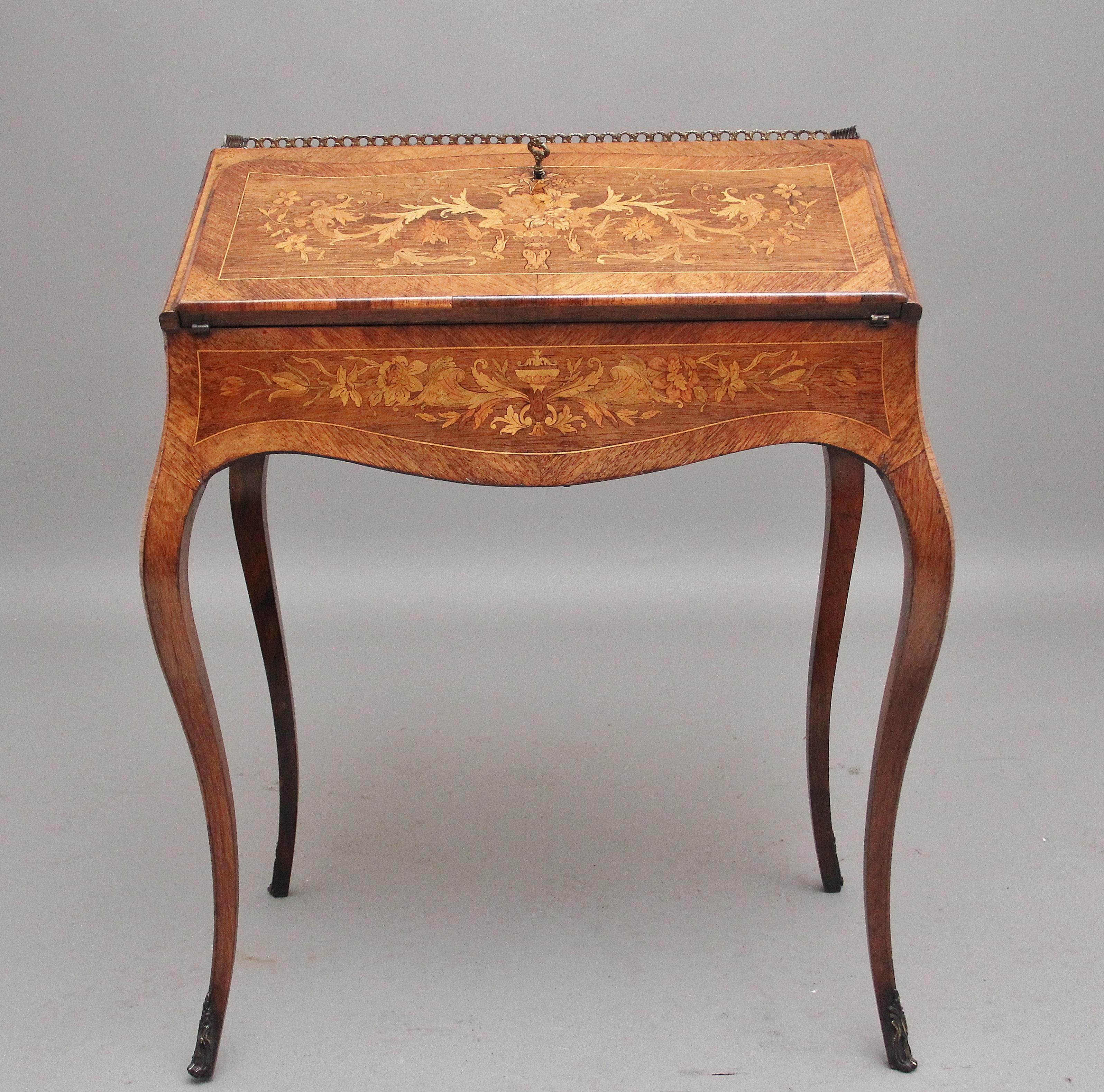 British Superb Quality Freestanding 19th Century Kingwood and Marquetry Inlaid Bureau For Sale