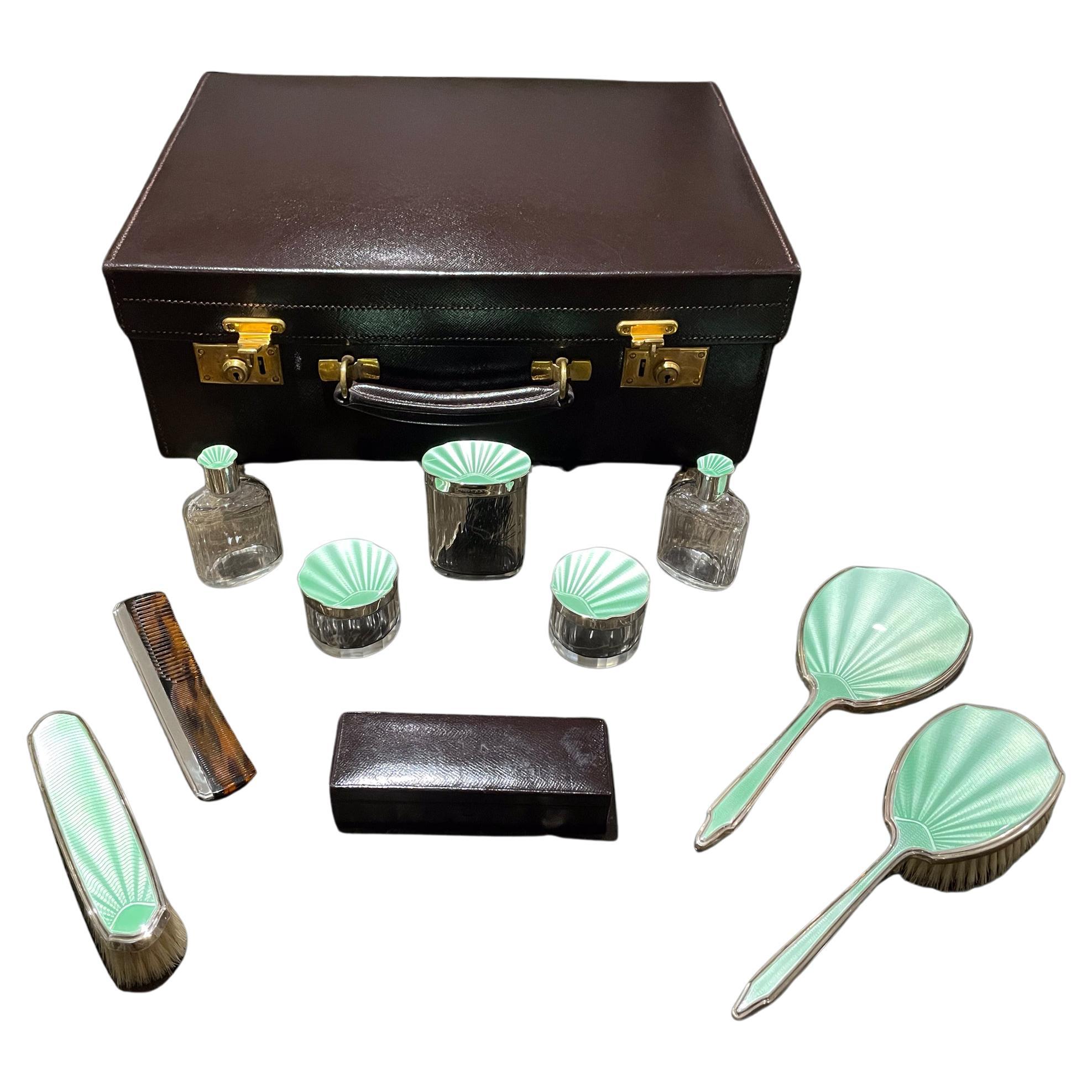 A superb quality Mappin & Webb Art Deco Vanity Case and Contents, 1933 For Sale