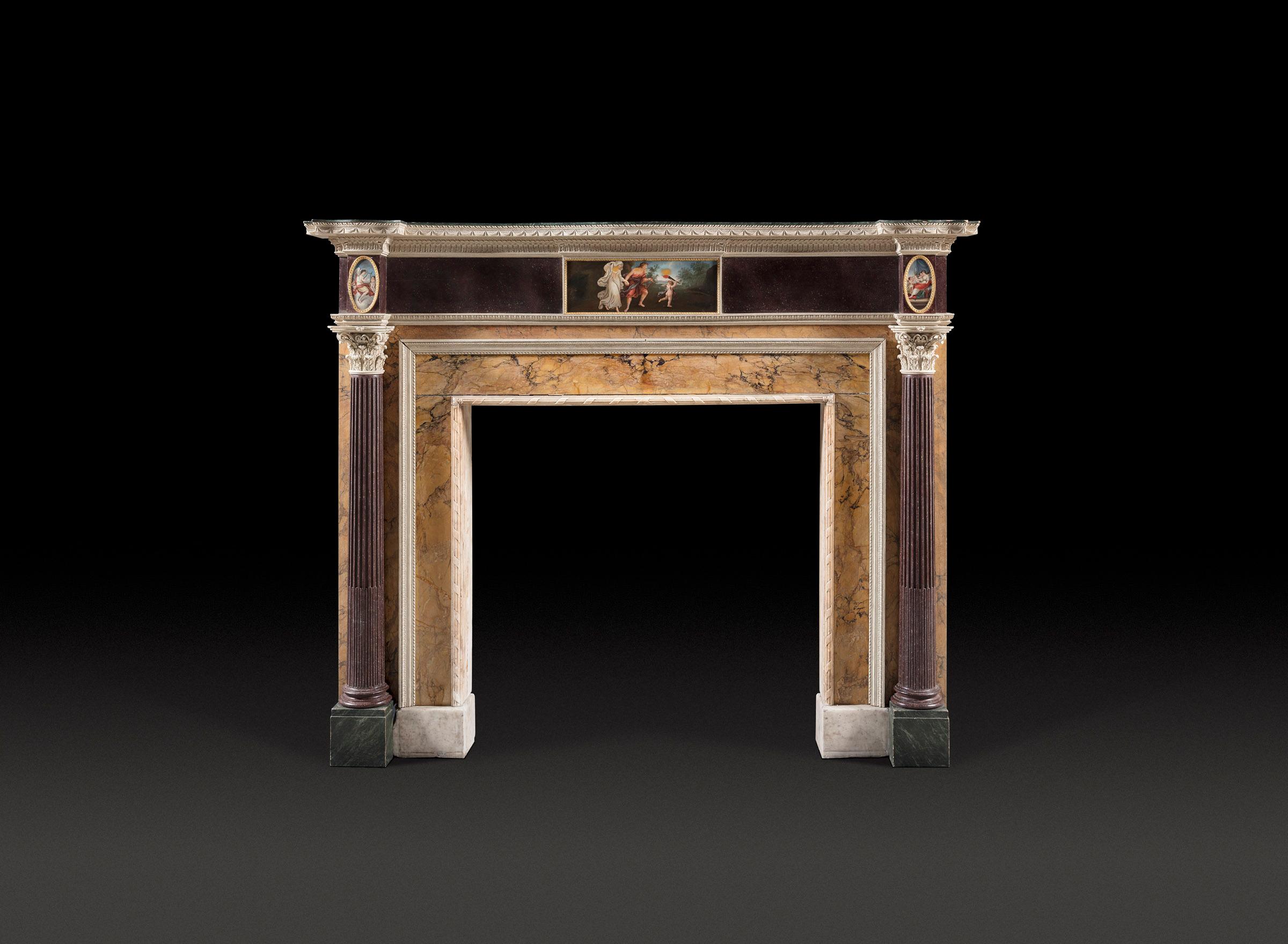 Una soberbia y rara chimenea neoclásica Jorge III de Siena y mármol estatuario y pino pintado con mármoles de imitación de pórfido y Antico Verde

Hacia 1785-95. Con paneles de cobre policromado pintados que representan escenas clásicas, según