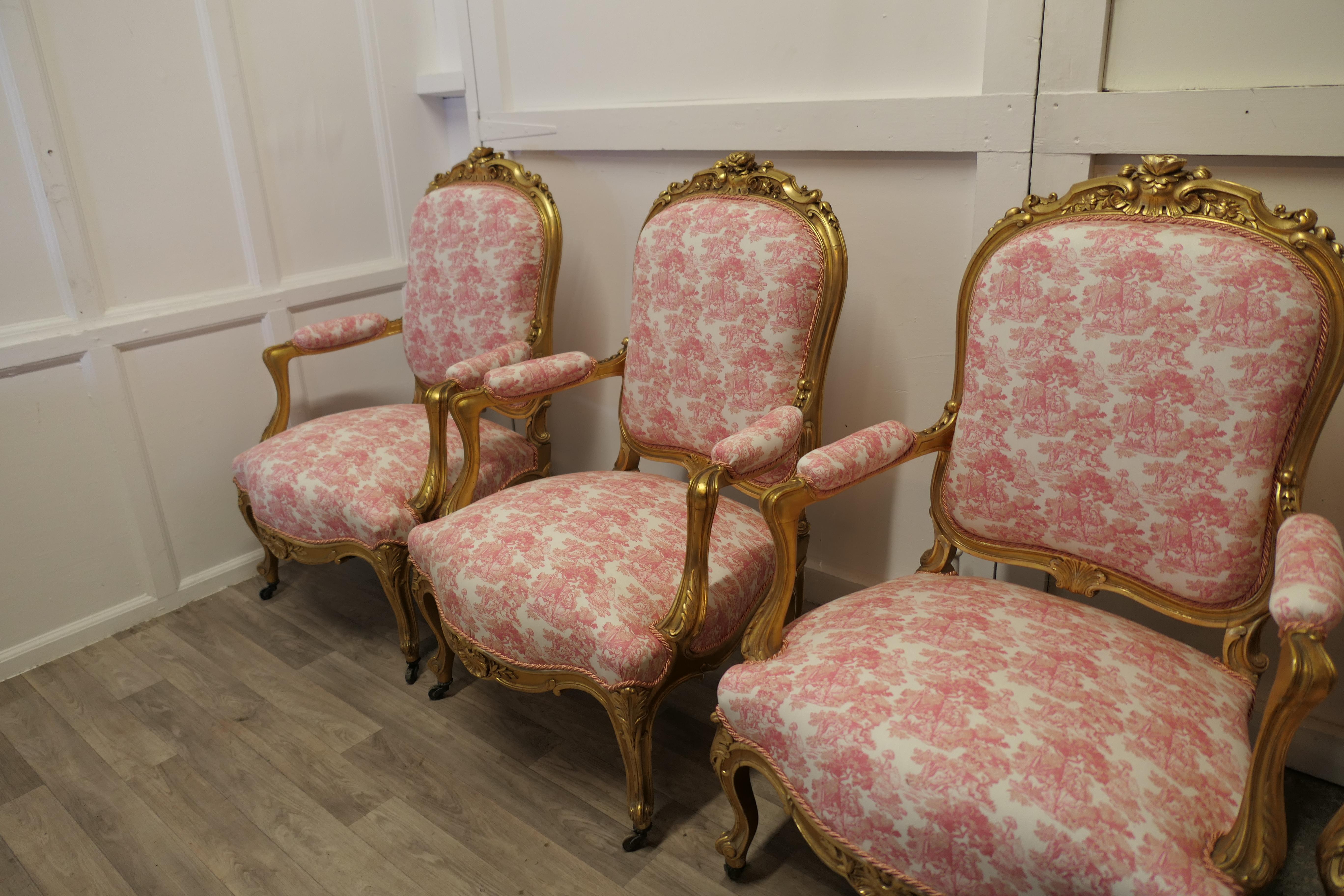 Superbe ensemble de quatre chaises de salon Napoléon III en vermeil en vente 6
