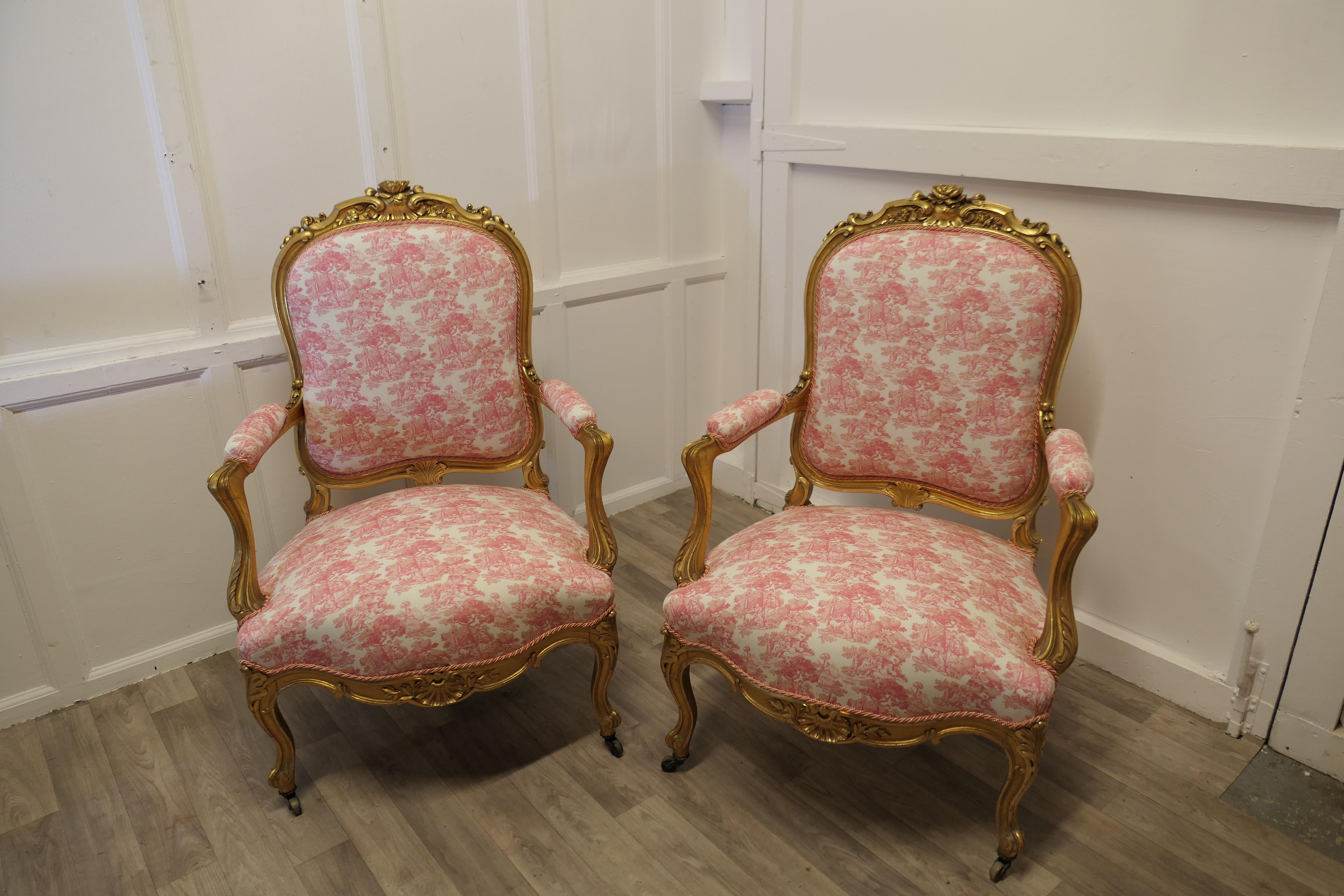 Superbe ensemble de quatre chaises de salon Napoléon III en vermeil en vente 8