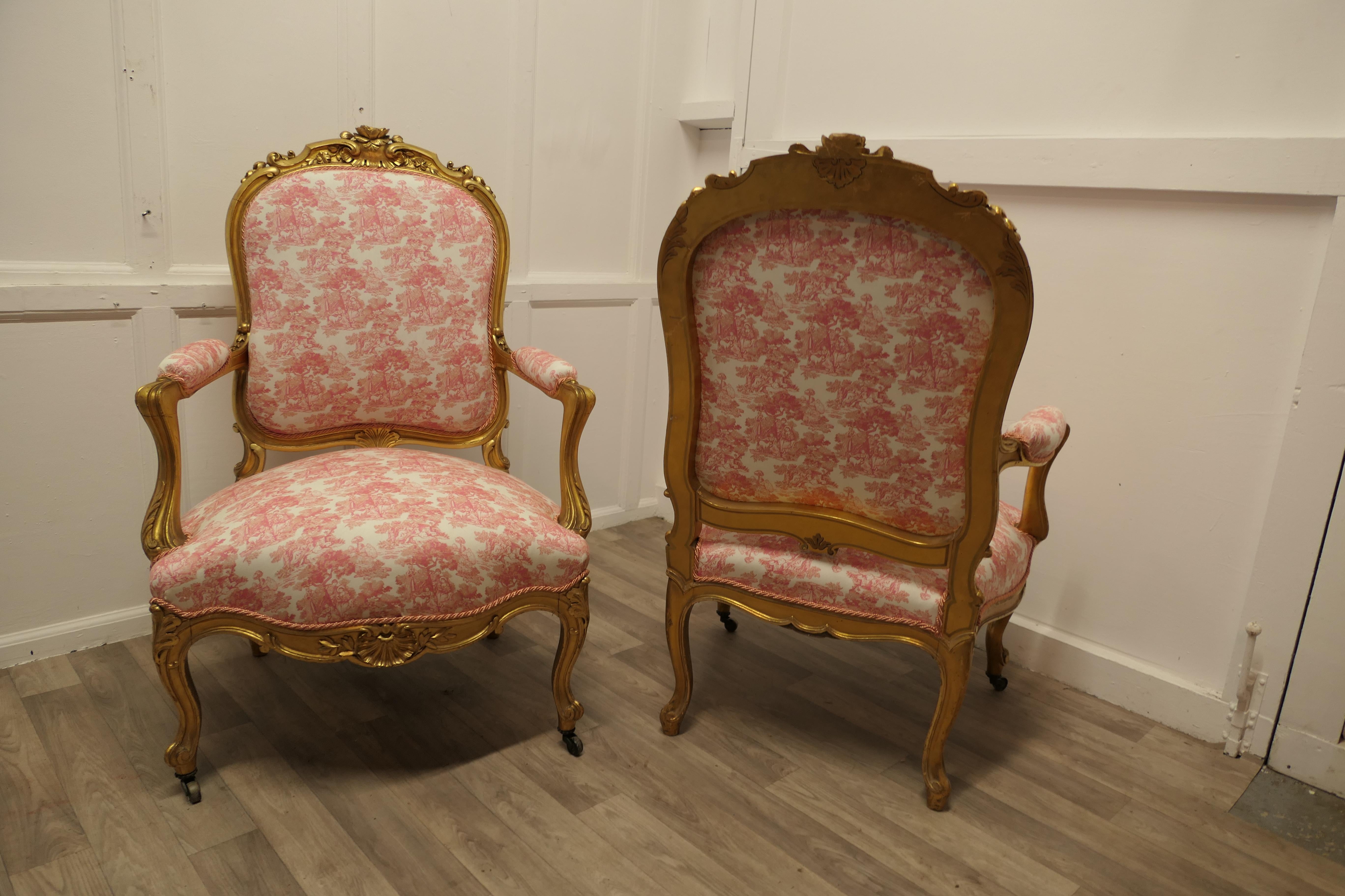 Superbe ensemble de quatre chaises de salon Napoléon III en vermeil en vente 9