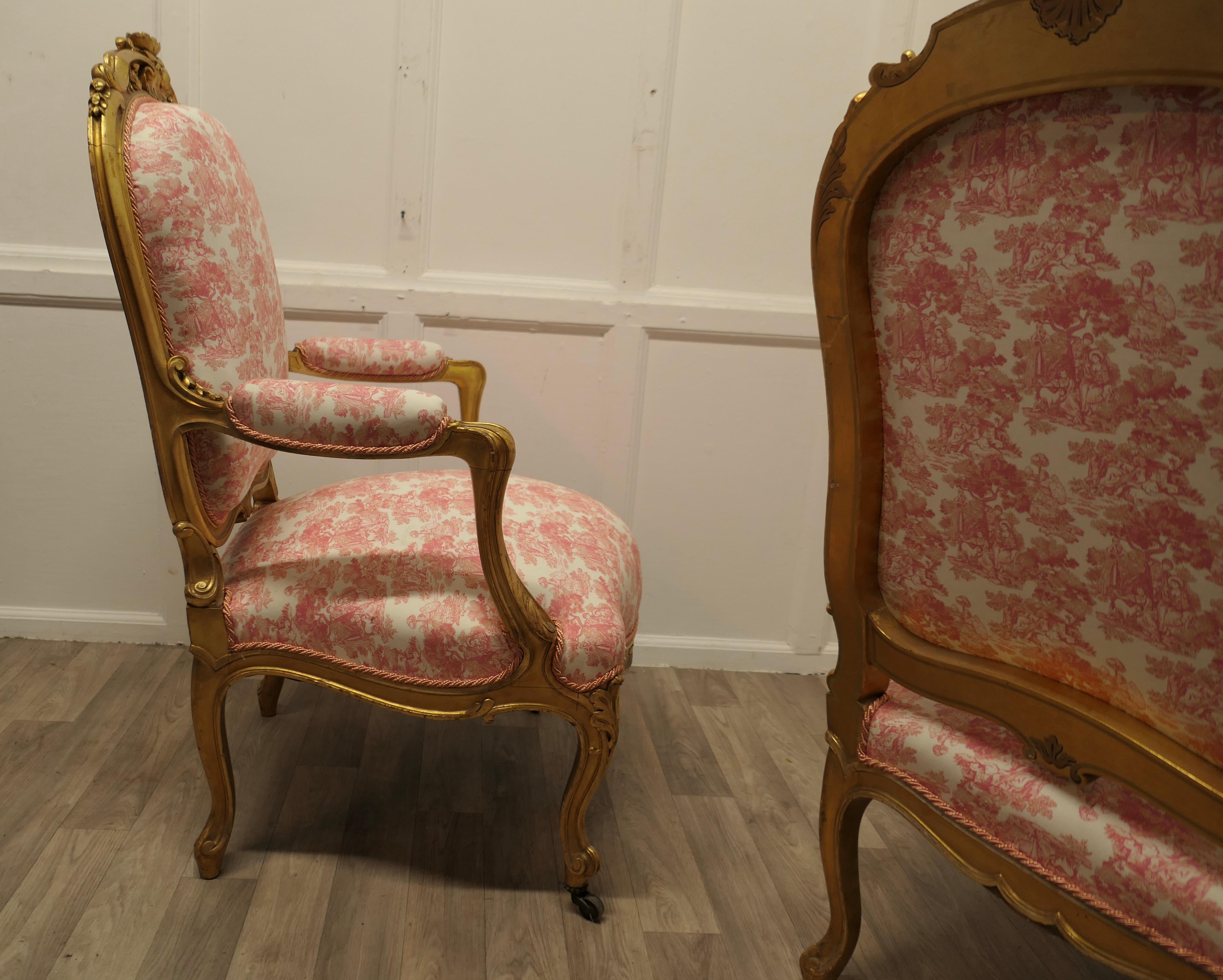 Superbe ensemble de quatre chaises de salon Napoléon III en vermeil en vente 3
