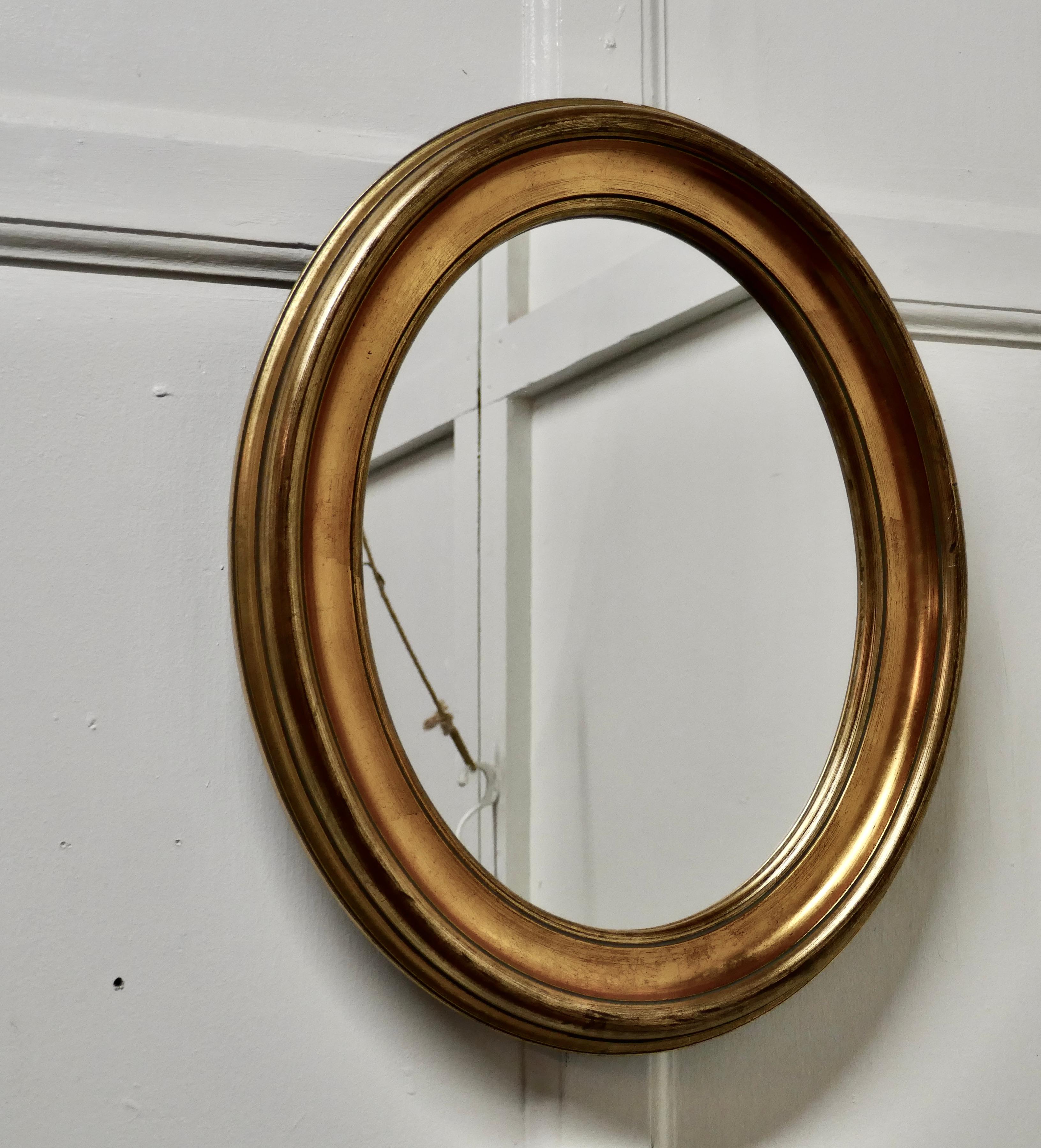 A Superb Trio of French Oval Giltwood  Mirrors    In Good Condition For Sale In Chillerton, Isle of Wight