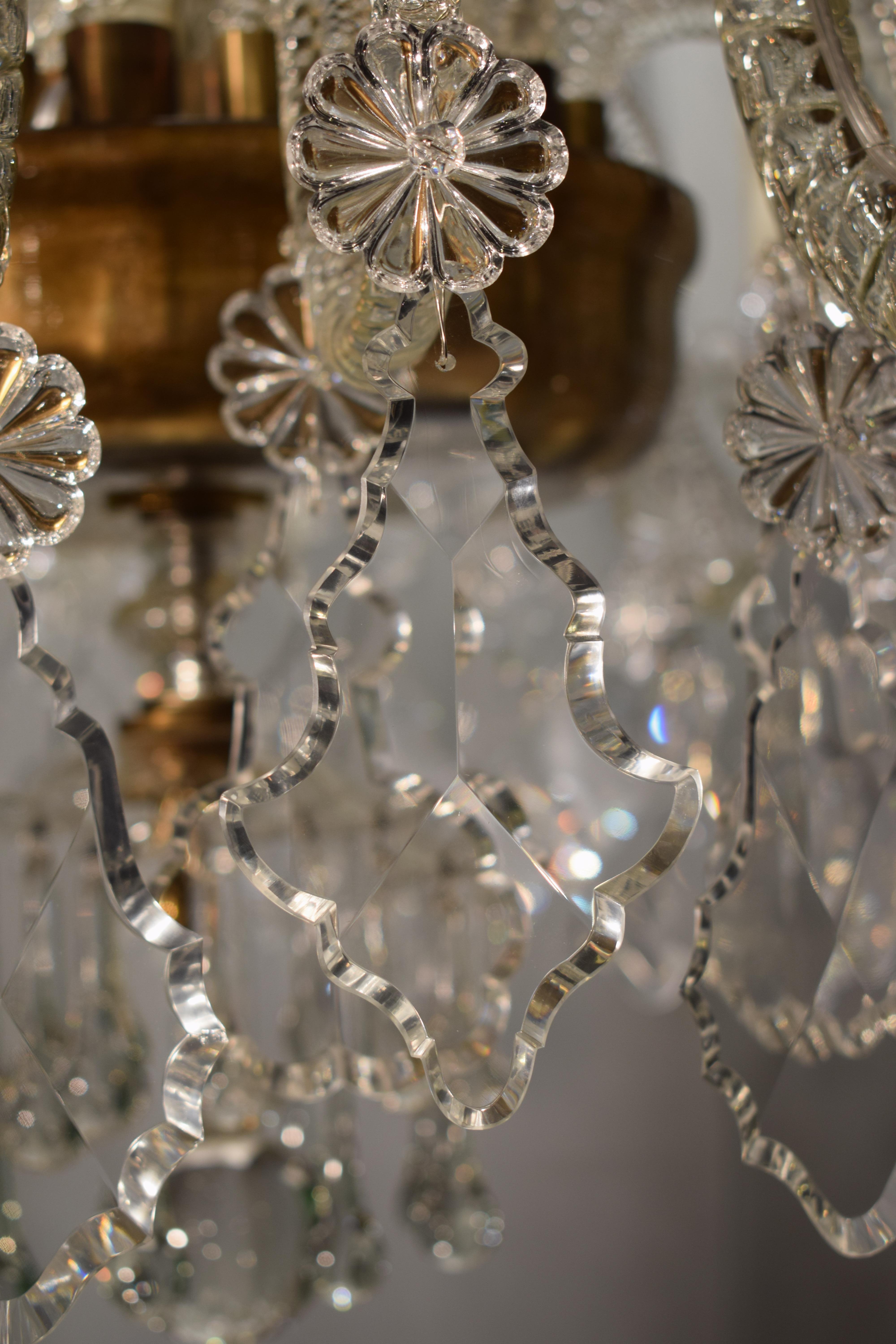 Superb Venetian Glass Chandelier, All Original, circa 1860, 16 Lights 1