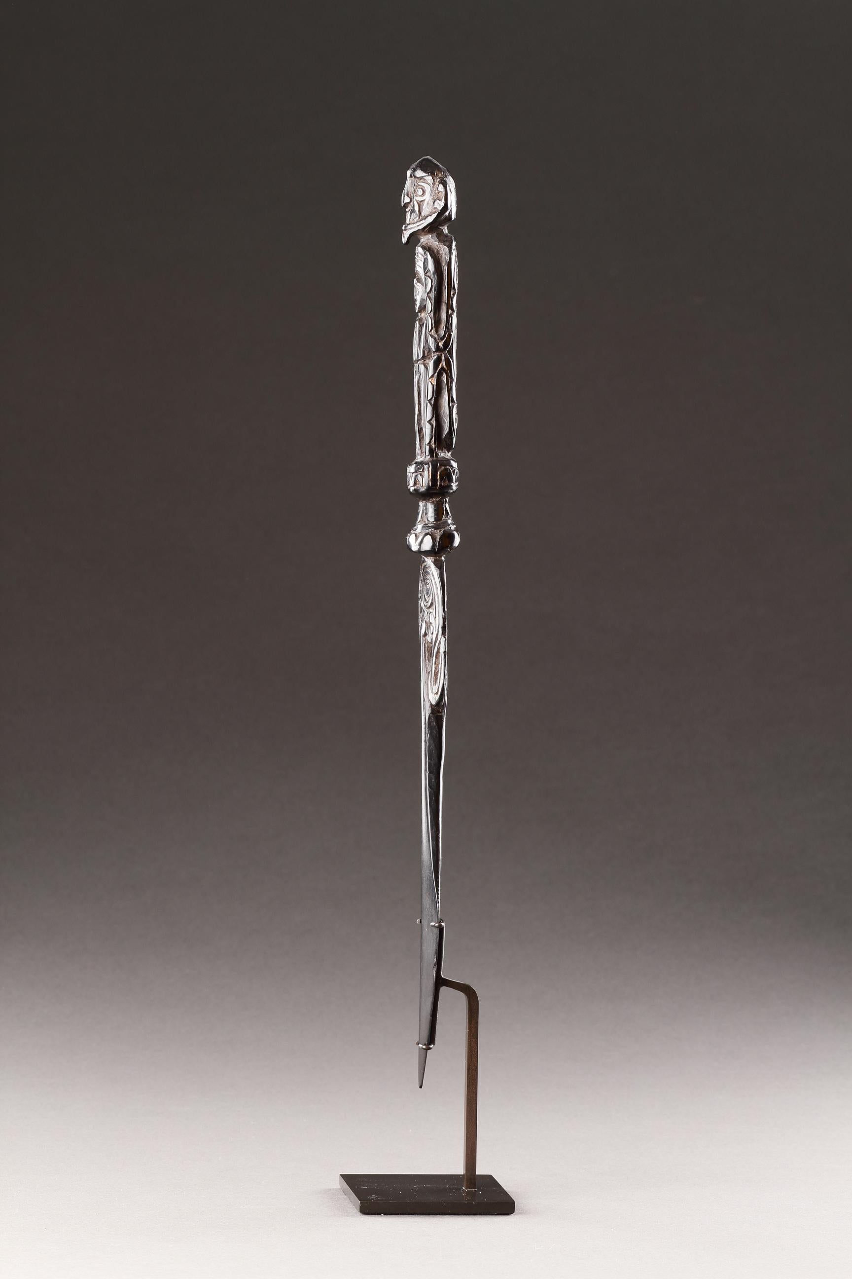 A Superbly Carved Lime Spatula Representing Two Figures For Sale 7