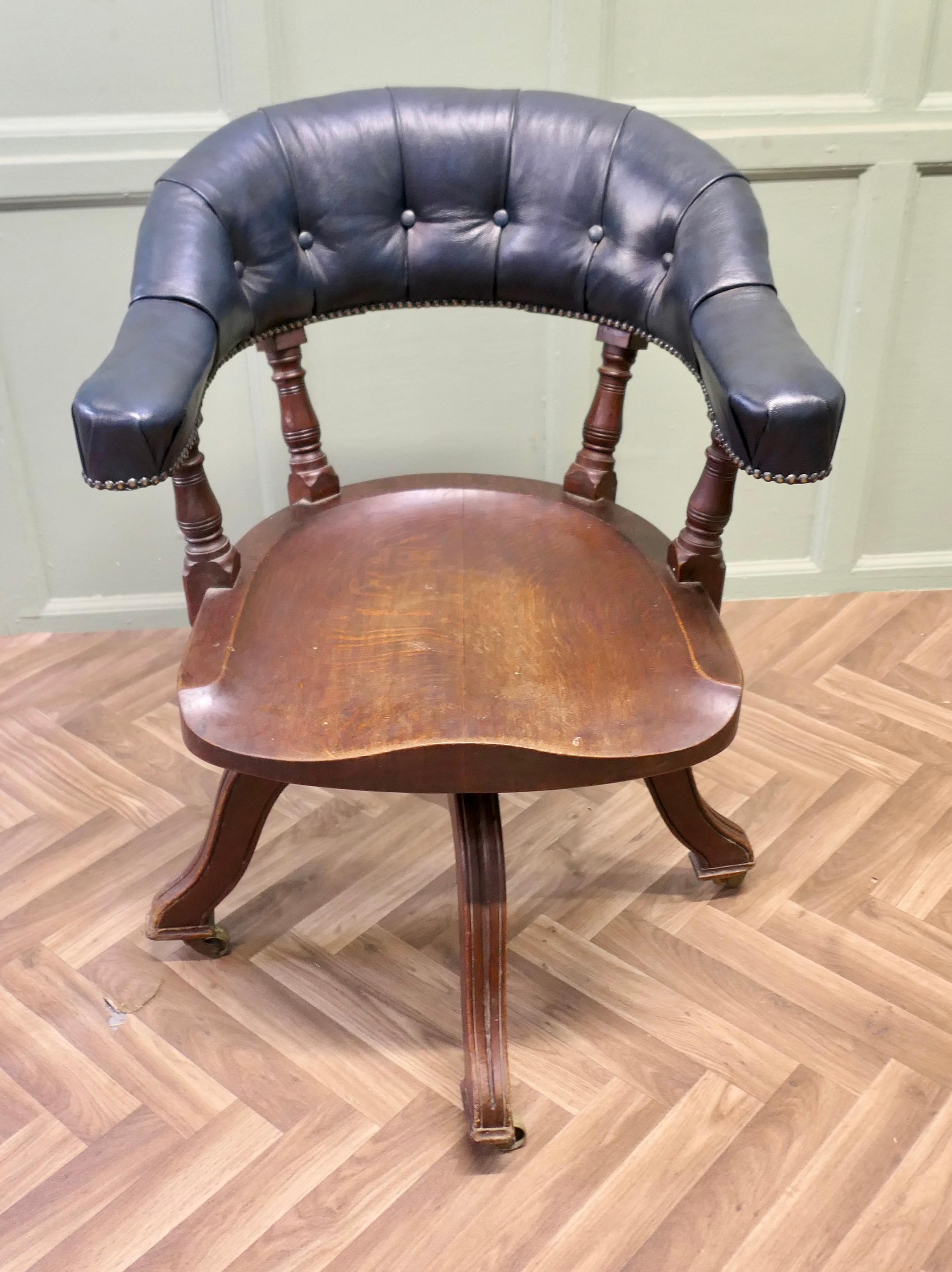 Una silla de escritorio giratoria del siglo XIX magníficamente cómoda Eduardiano en venta