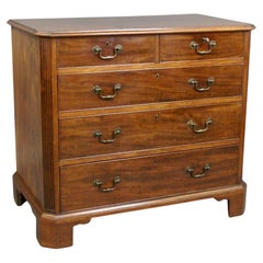 A Superior George III  Chippendale Period Mahogany Chest of Drawers.