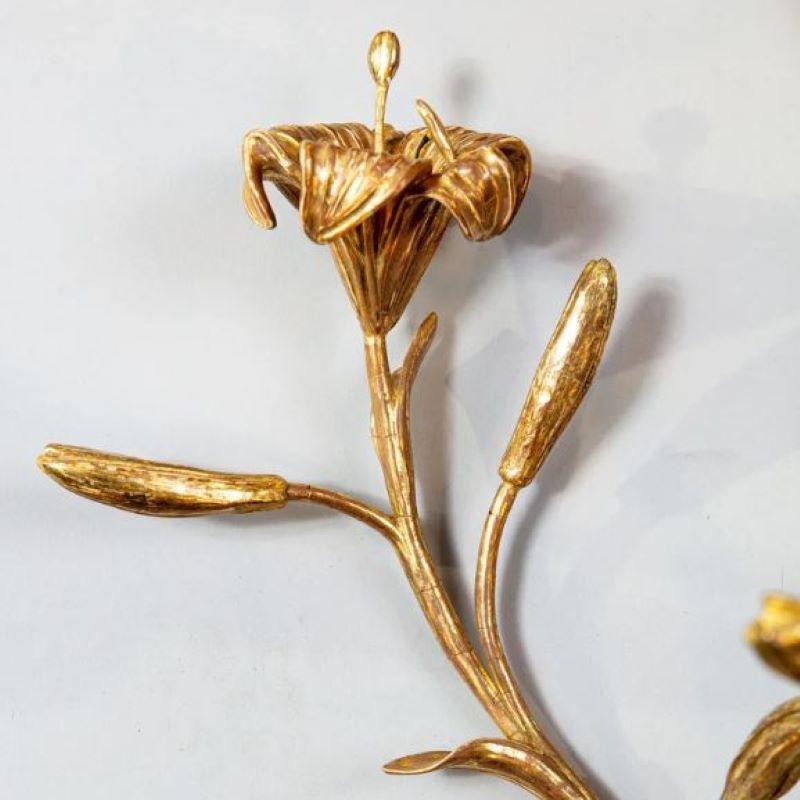 Paire de consoles murales Lily en bois doré sculpté de style Régence d'une élégance suprême Bon état - En vente à Reepham, GB